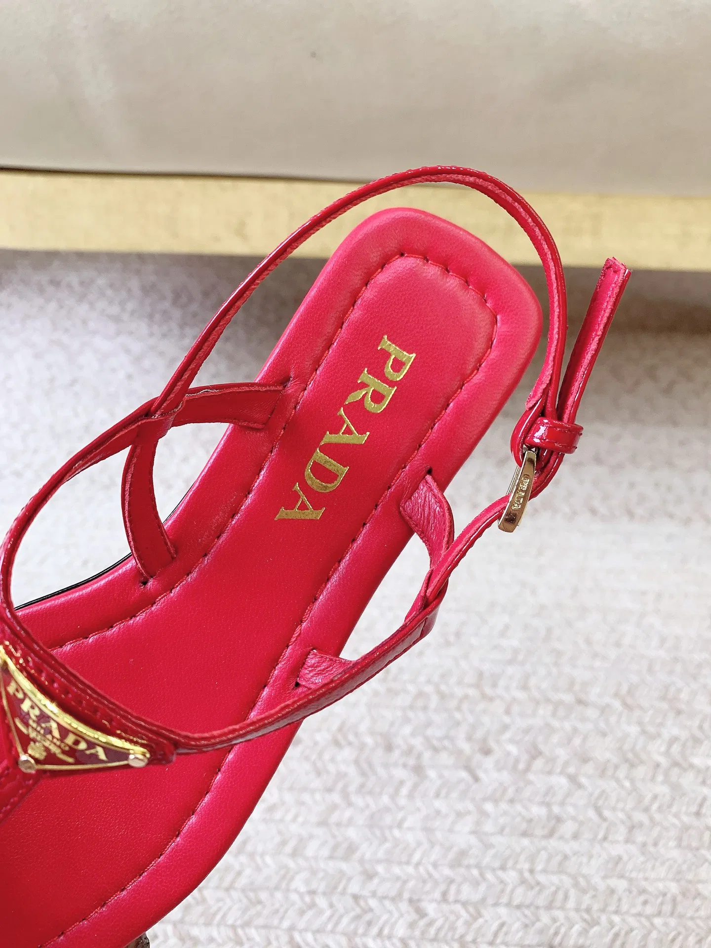 PRA 27FW EJEUHTT 027 쪼리 13