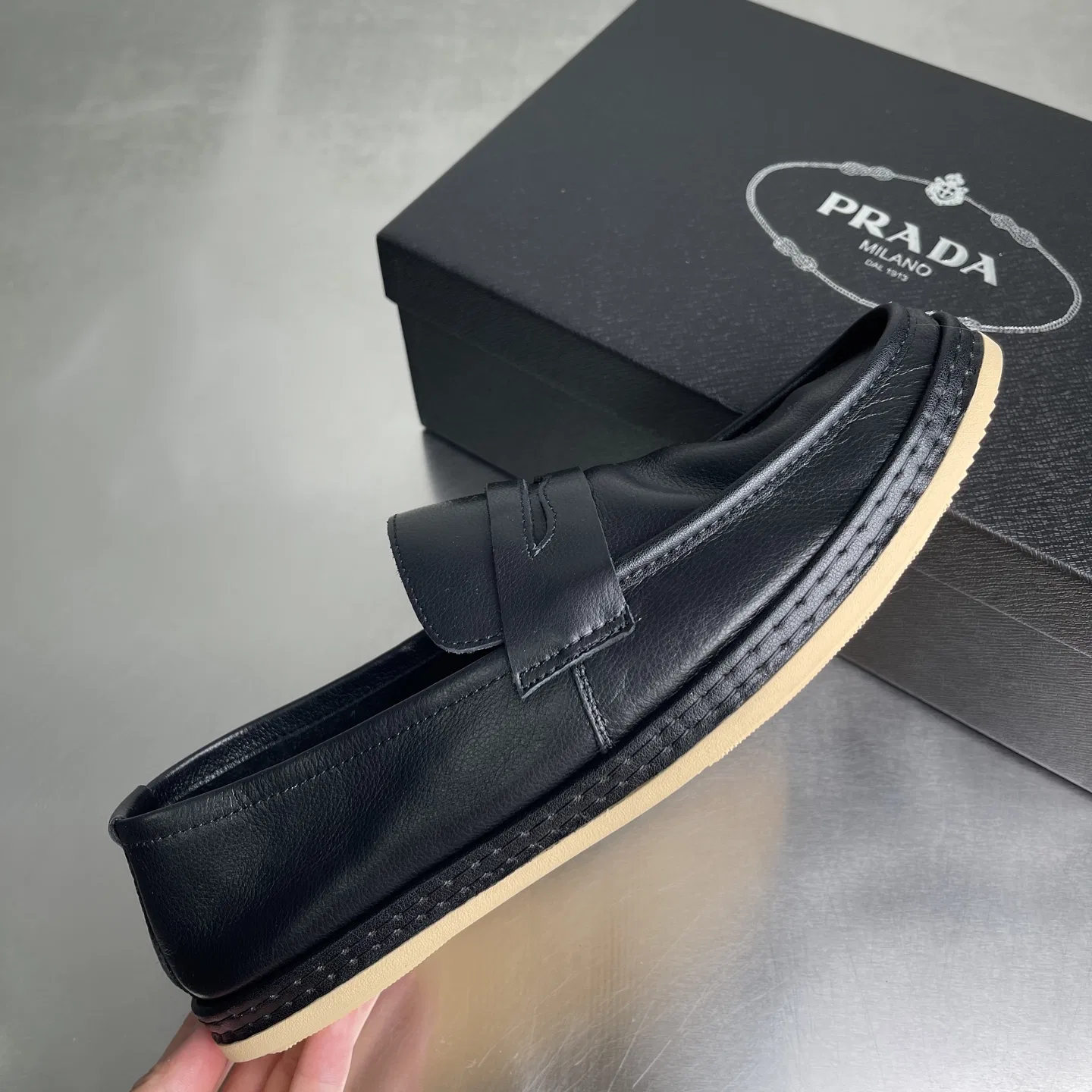 PRA 27FW EJEUHTT 033 로퍼 11