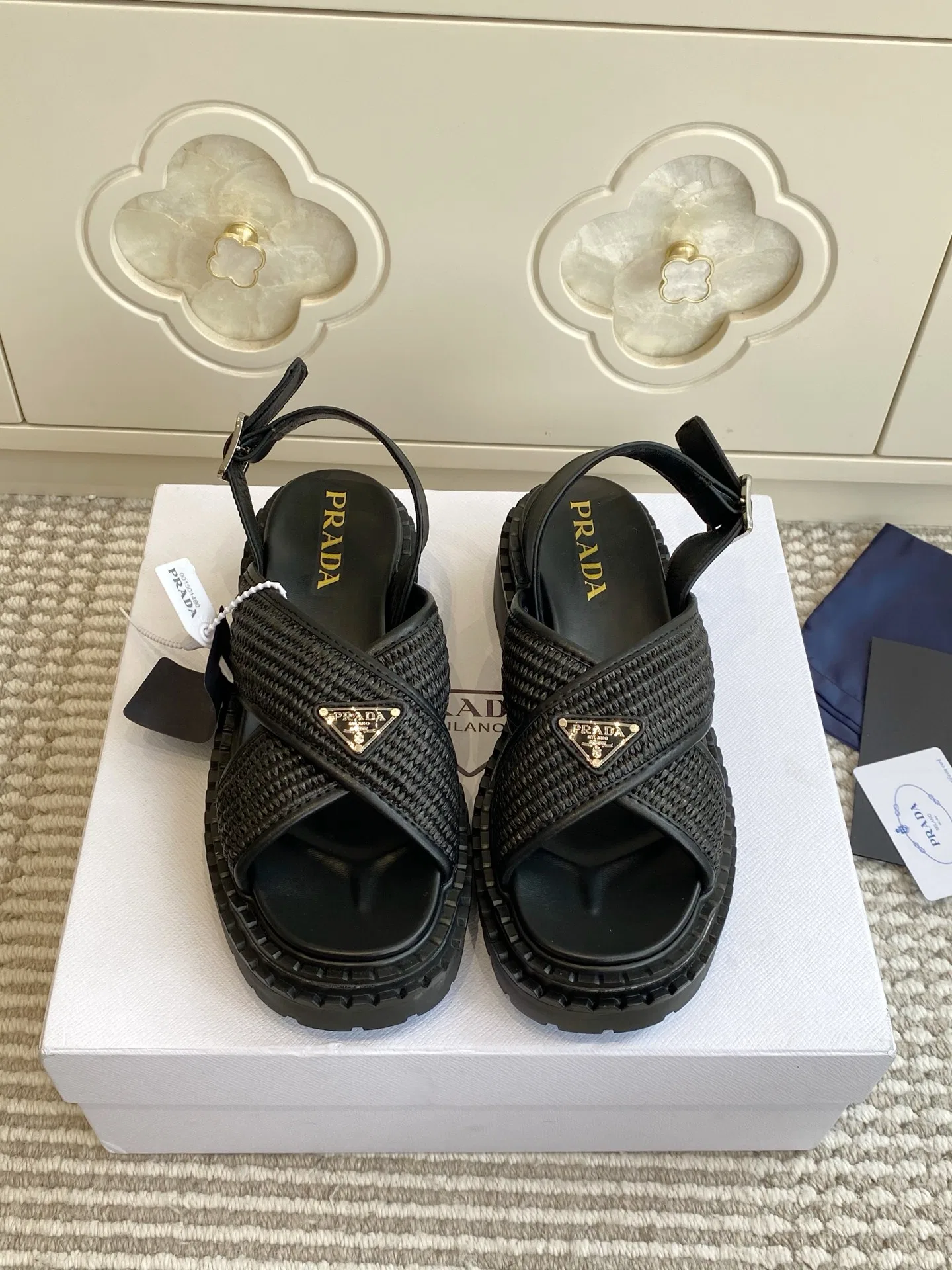 PRA 27FW EJEUHTT 037 샌들 8