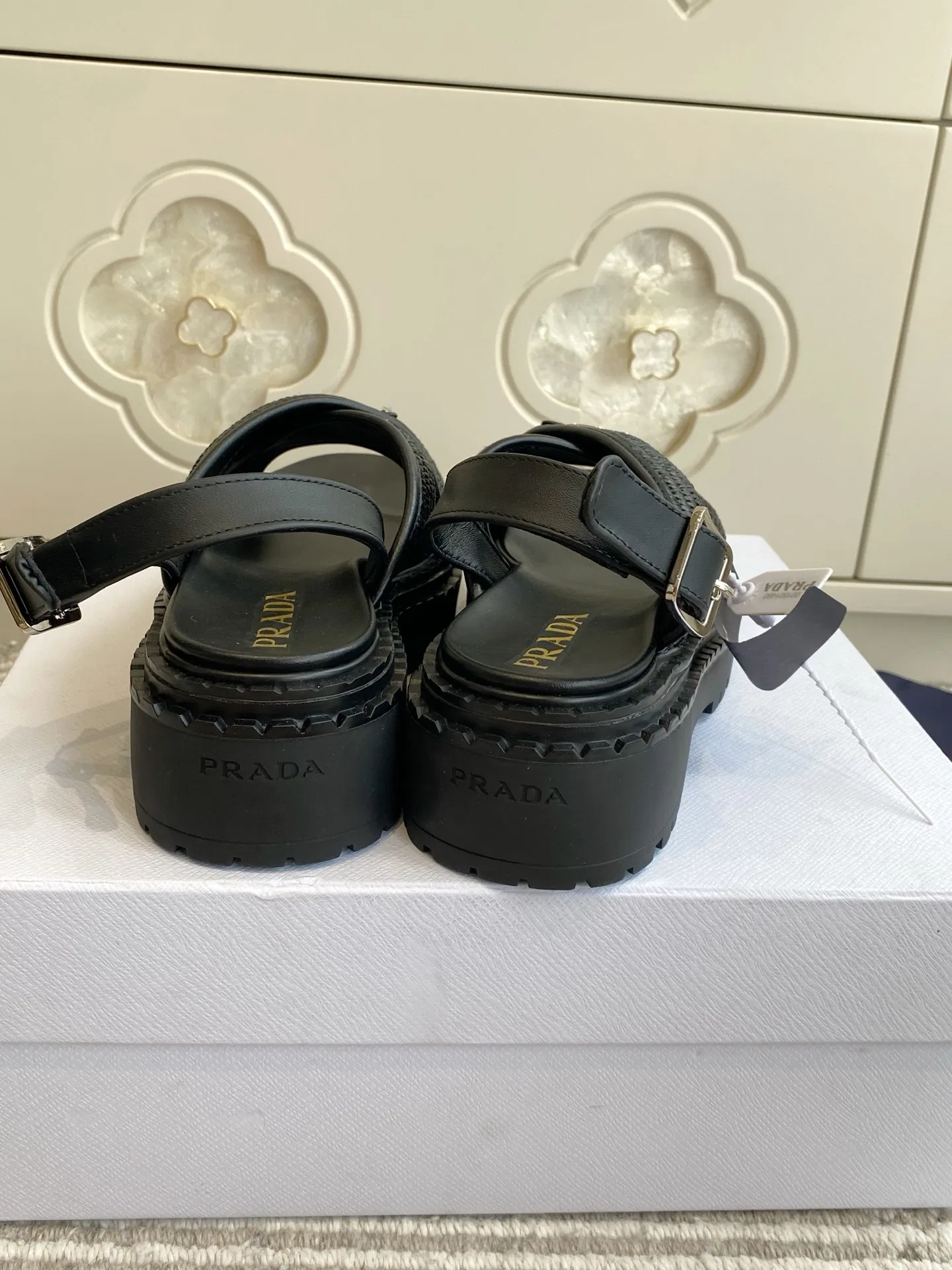 PRA 27FW EJEUHTT 037 샌들 13