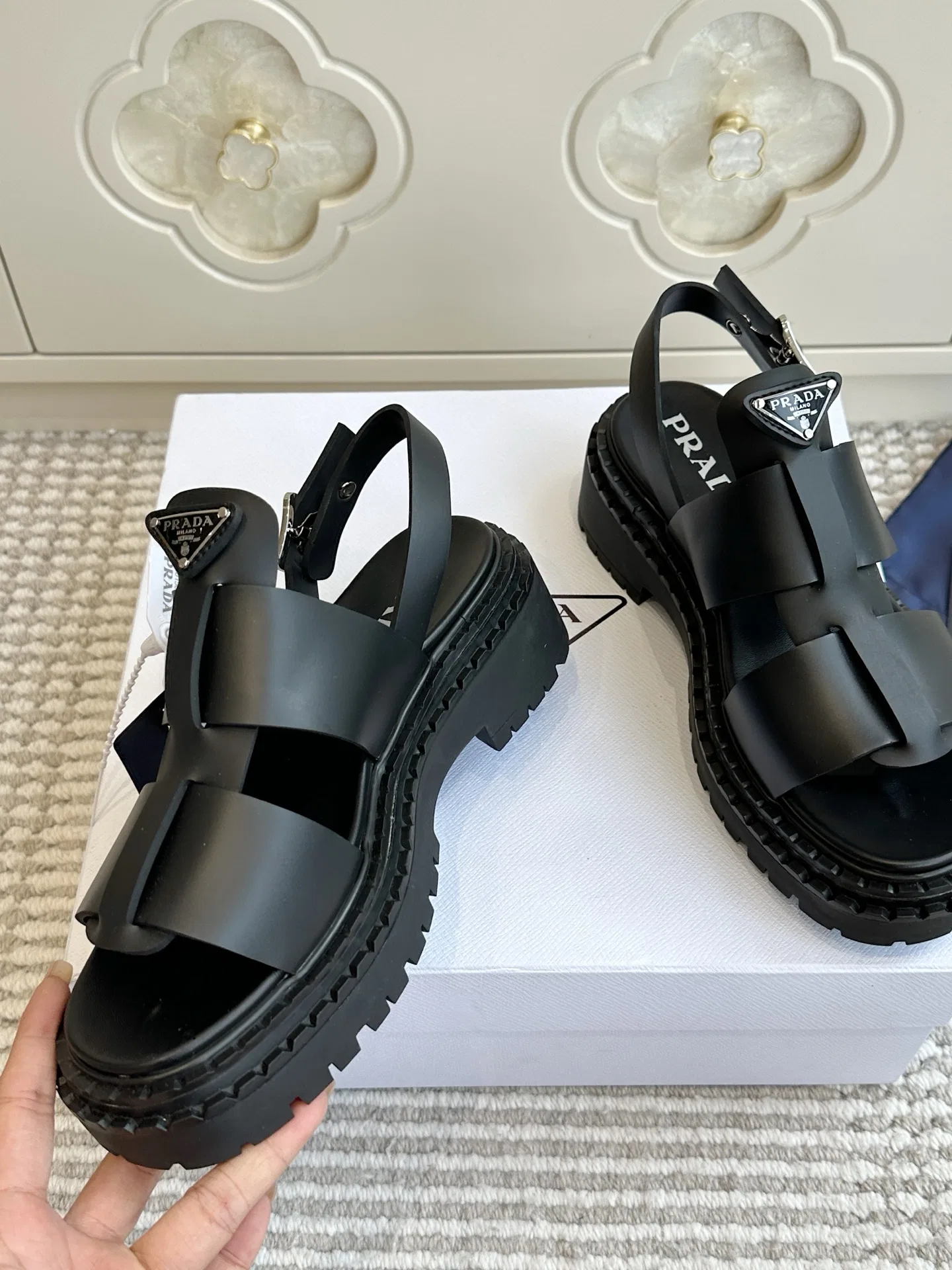 PRA 27FW EJEUHTT 038 샌들 8