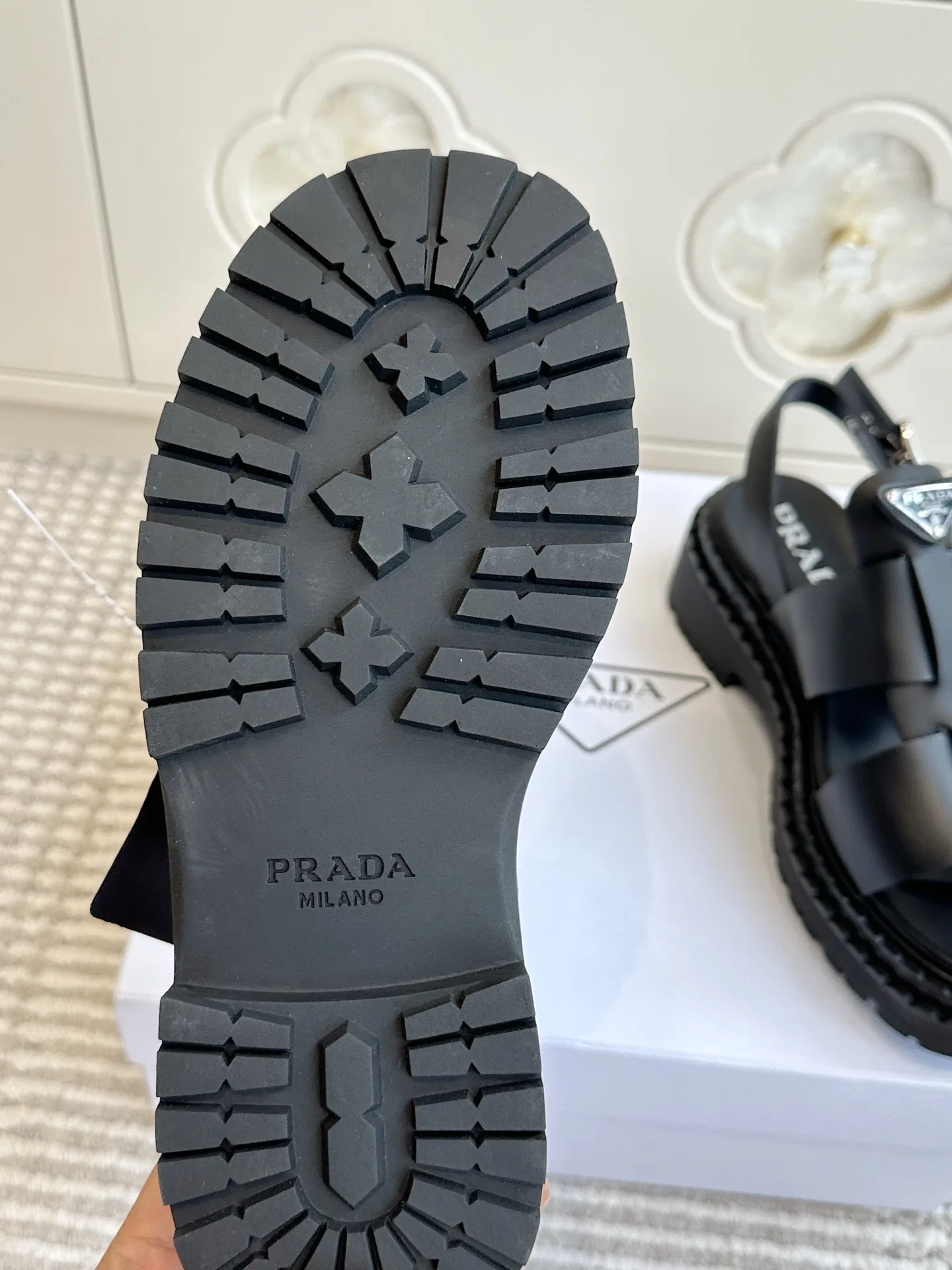 PRA 27FW EJEUHTT 038 샌들 13