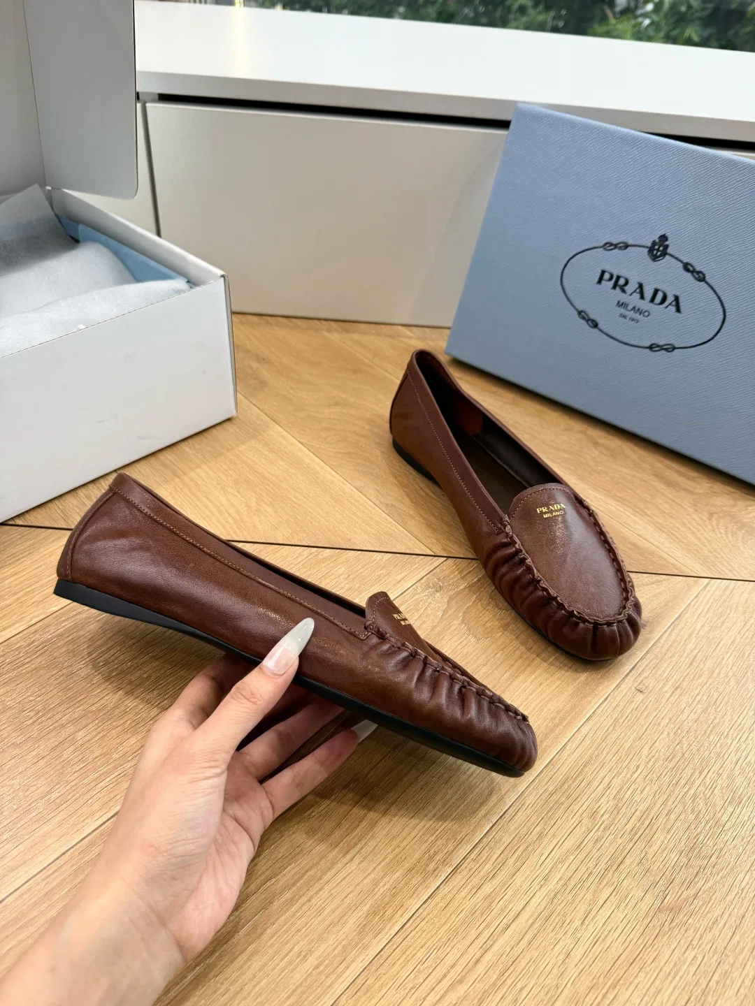 PRA 27FW EJEUHTT 040 플랫슈즈 11