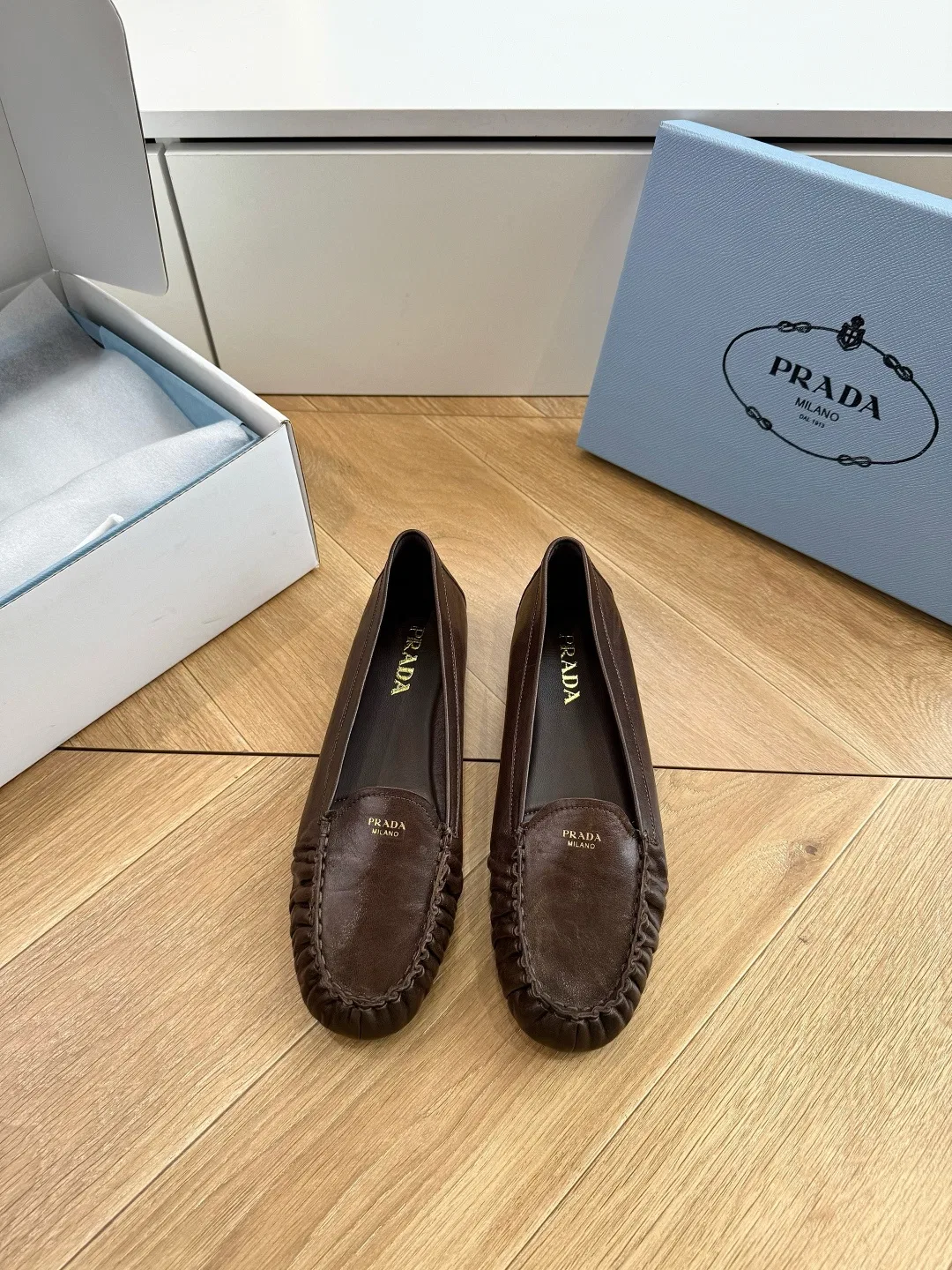 PRA 27FW EJEUHTT 040 플랫슈즈 17