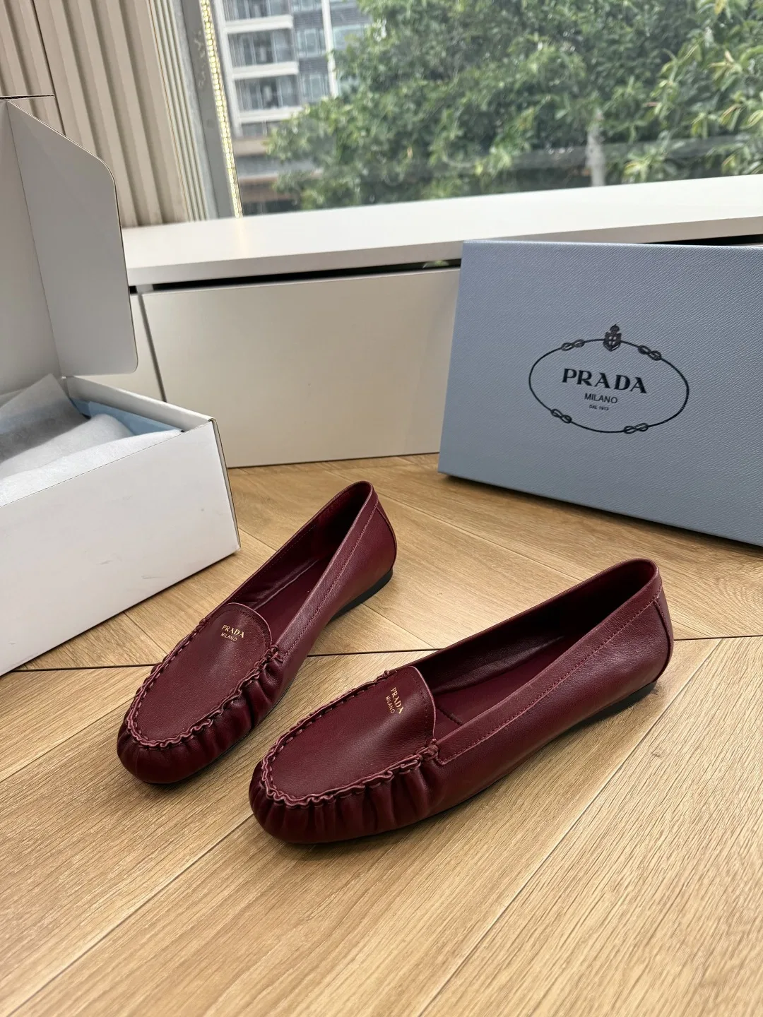 PRA 27FW EJEUHTT 040 플랫슈즈 26