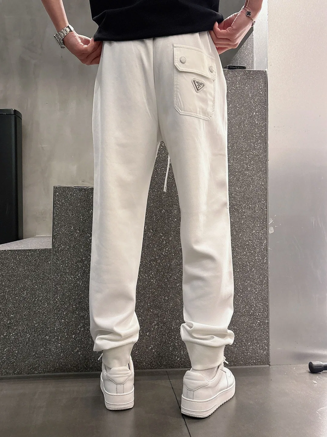 PRA 27FW HEQHVUV 031 스웻팬츠 10
