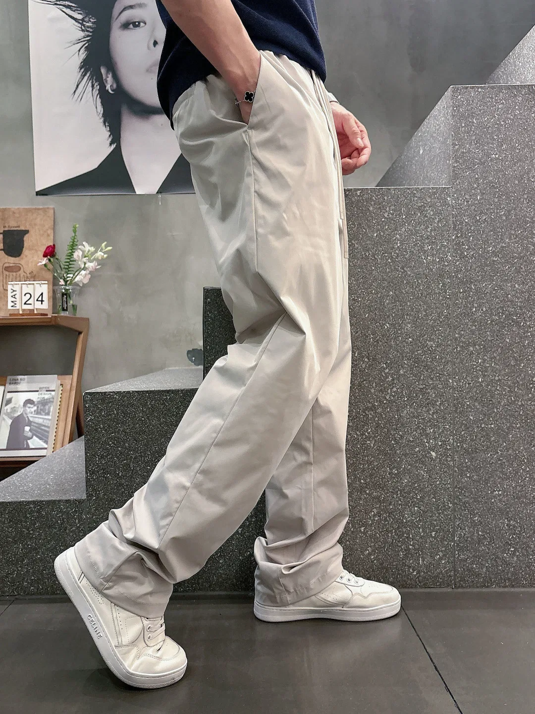 PRA 27FW HIIAHKH 006 스웻팬츠 9