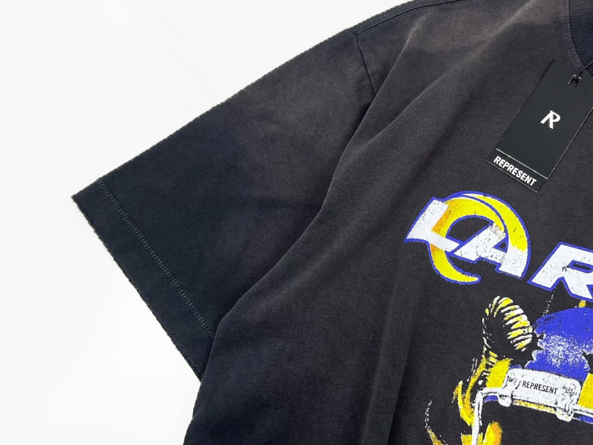 REPRESENT 27FW FHUKJFA 009 반팔티셔츠 8