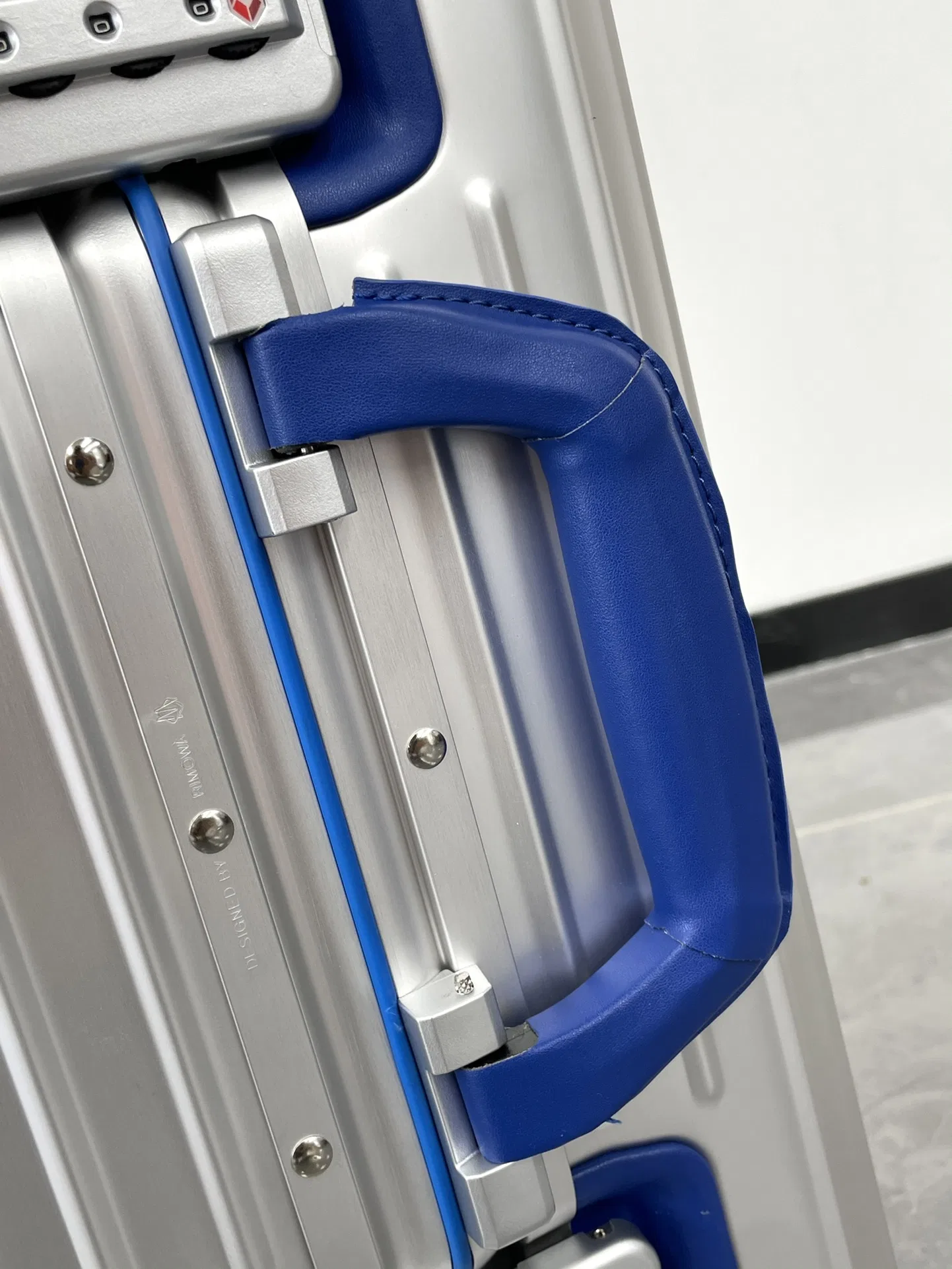 RIMOWA 27FW MNMWFBJ 002 캐리어 12