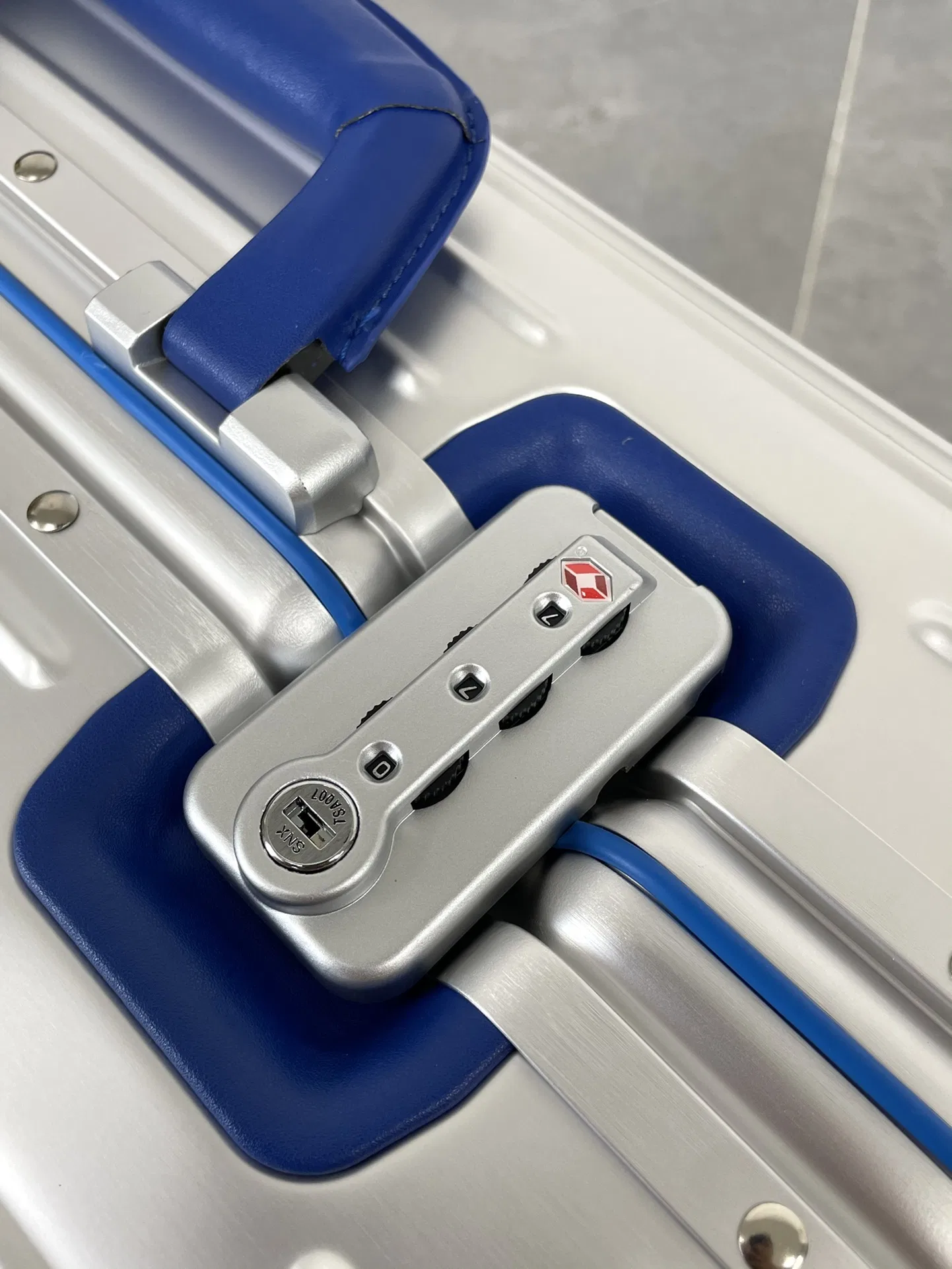 RIMOWA 27FW MNMWFBJ 002 캐리어 14