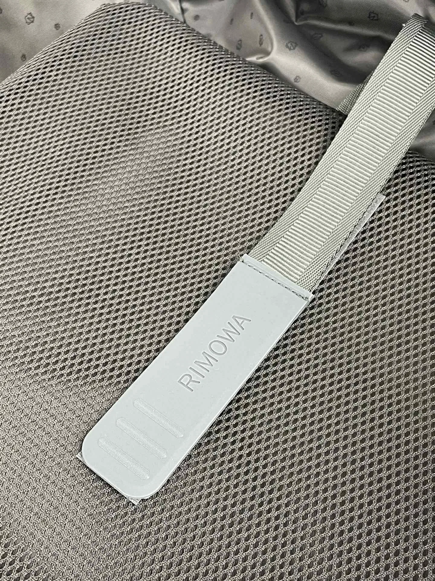 RIMOWA 27FW MNMWFBJ 002 캐리어 28
