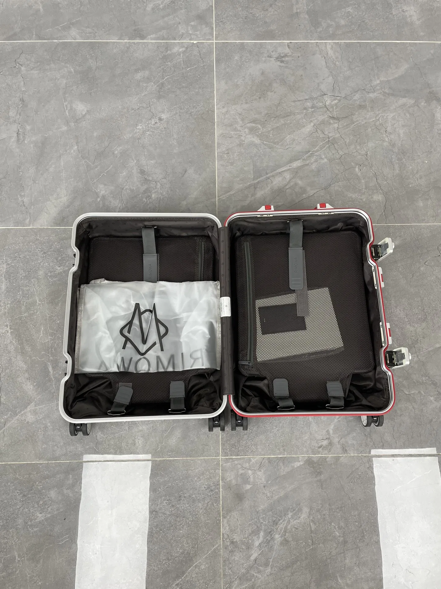 RIMOWA 27FW MNMWFBJ 003 캐리어 27