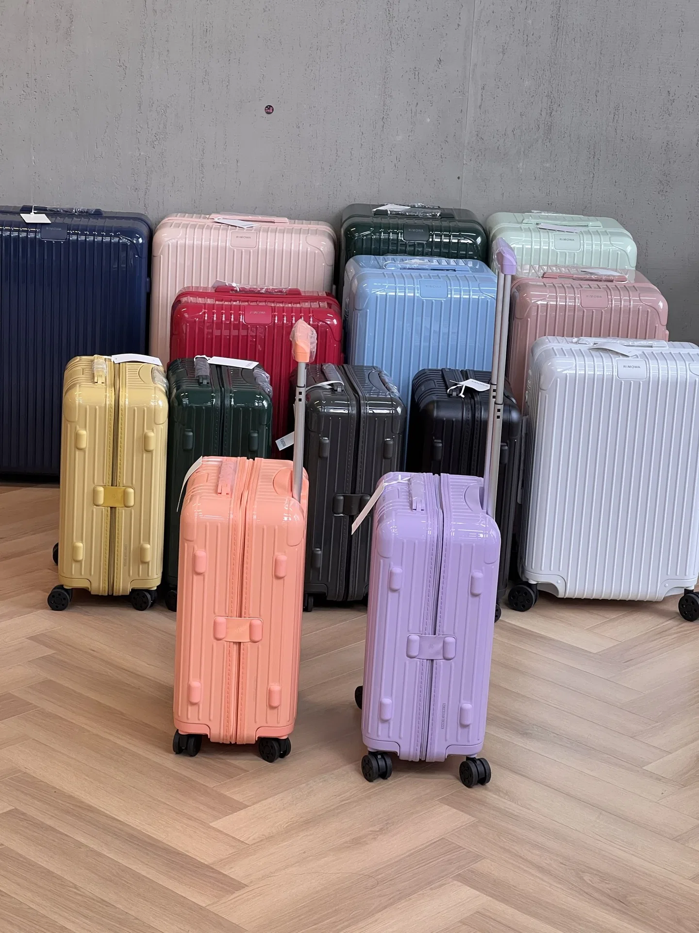 RIMOWA 27FW MNMWFBJ 004 캐리어 12