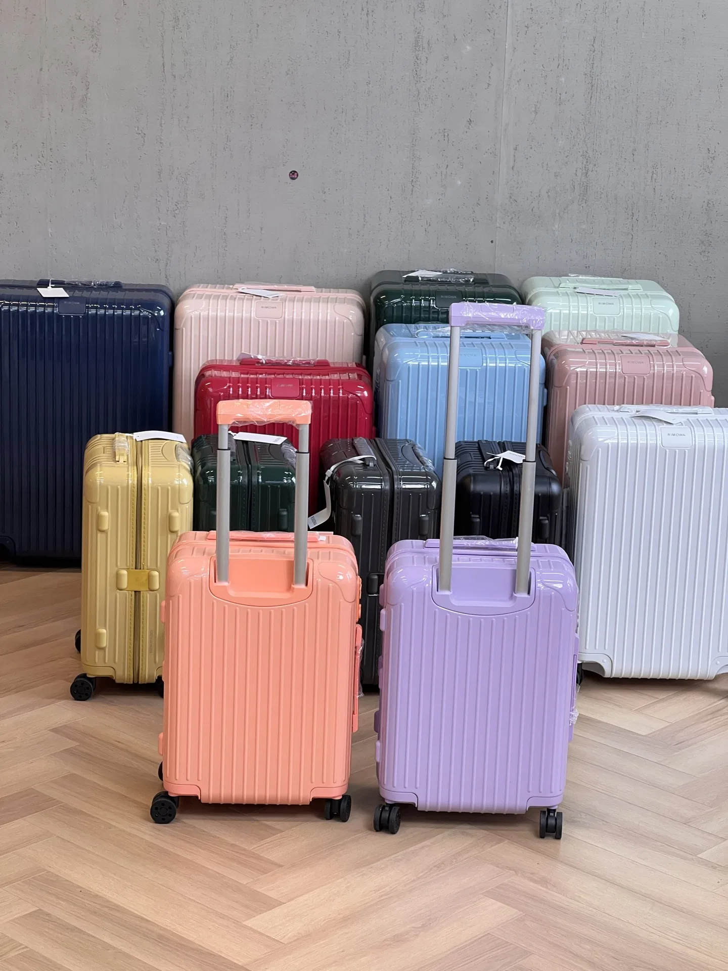 RIMOWA 27FW MNMWFBJ 004 캐리어 13