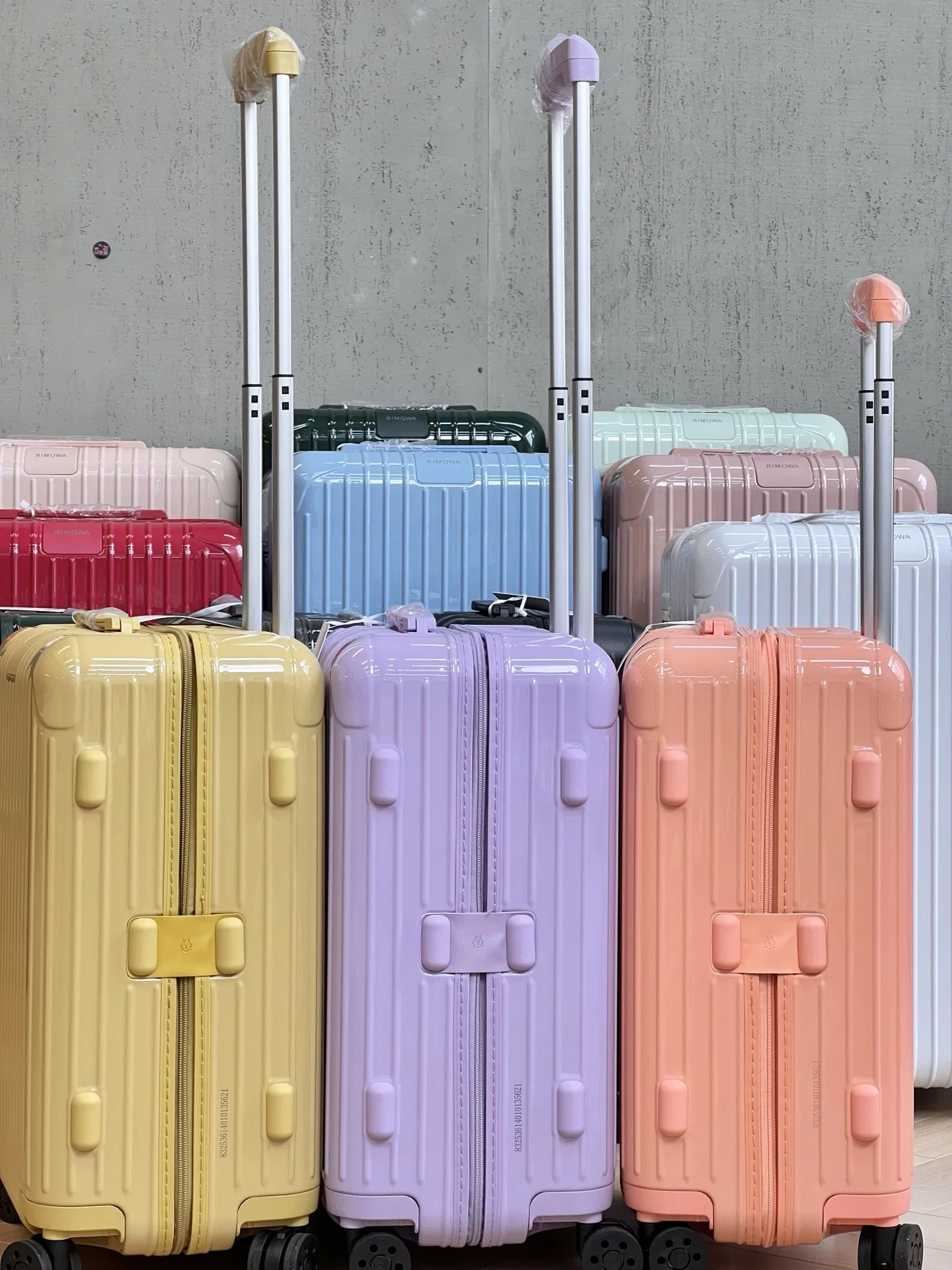 RIMOWA 27FW MNMWFBJ 004 캐리어 16