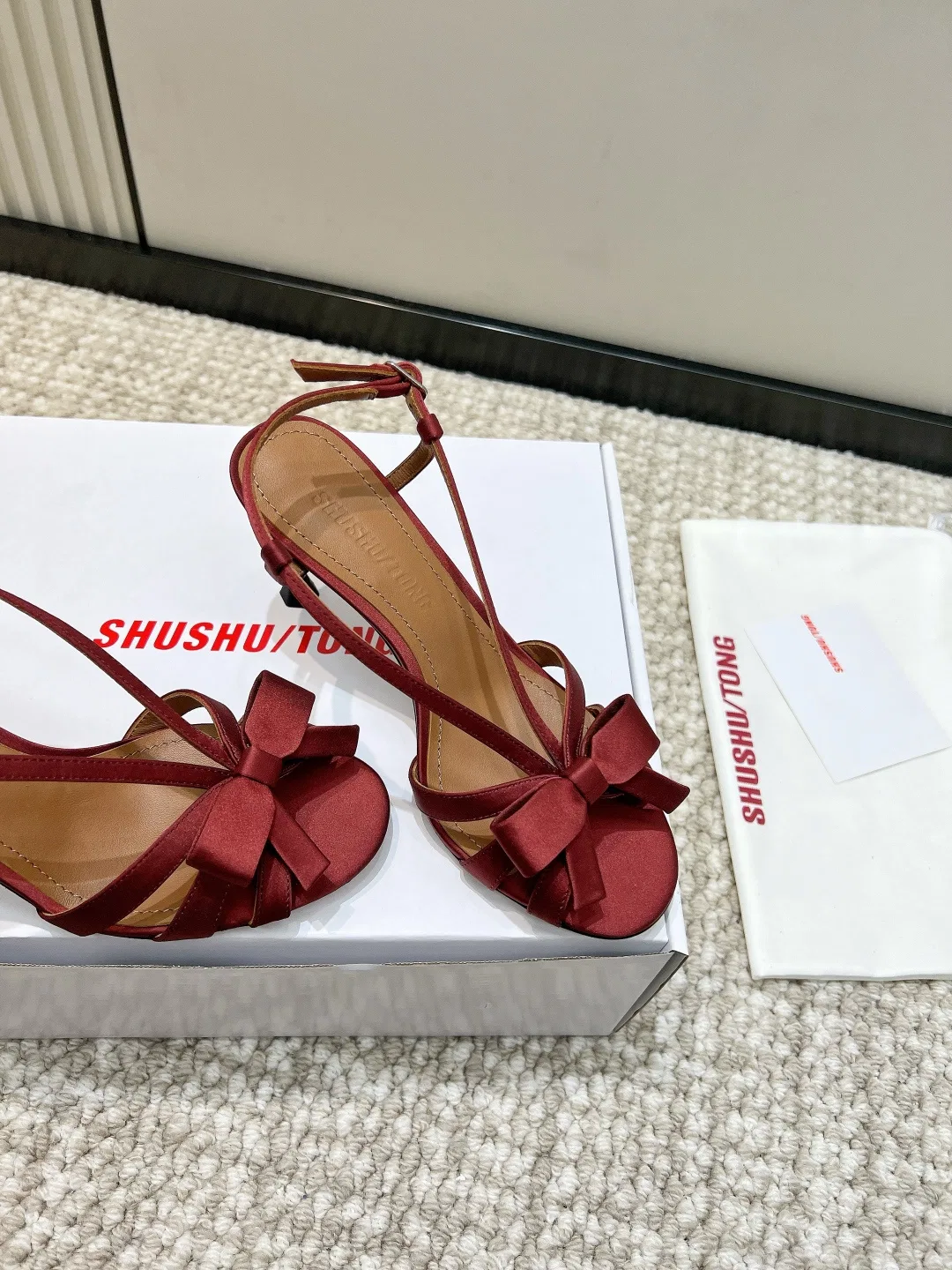 SHUSHUTONG 27FW UJECXGY 001 구두 15