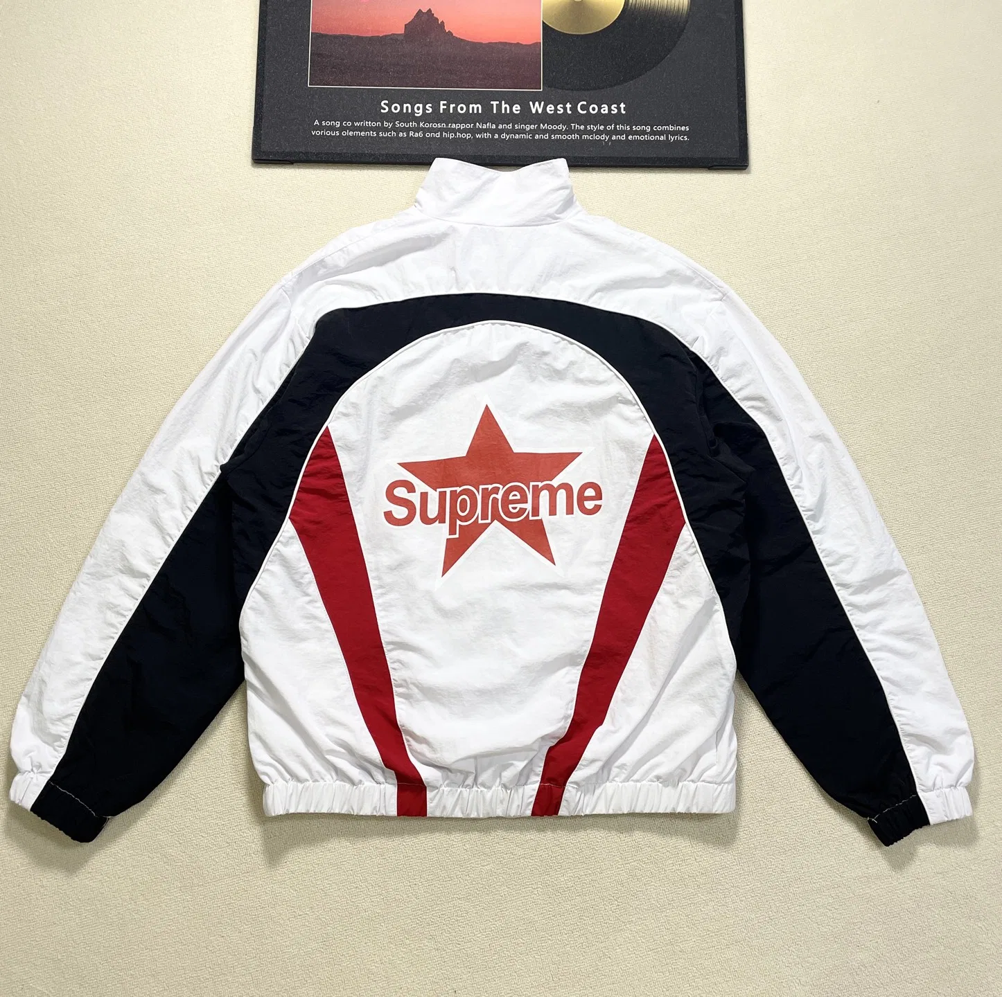 SUPRE 27FW NYZEWSF 040 자켓 11