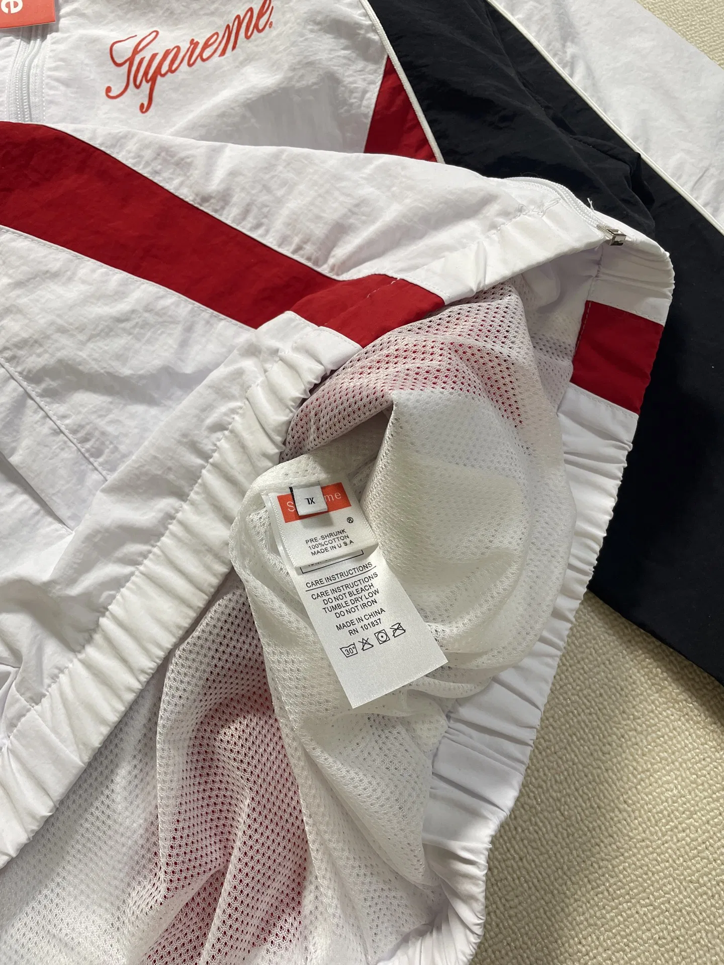 SUPRE 27FW NYZEWSF 040 자켓 17