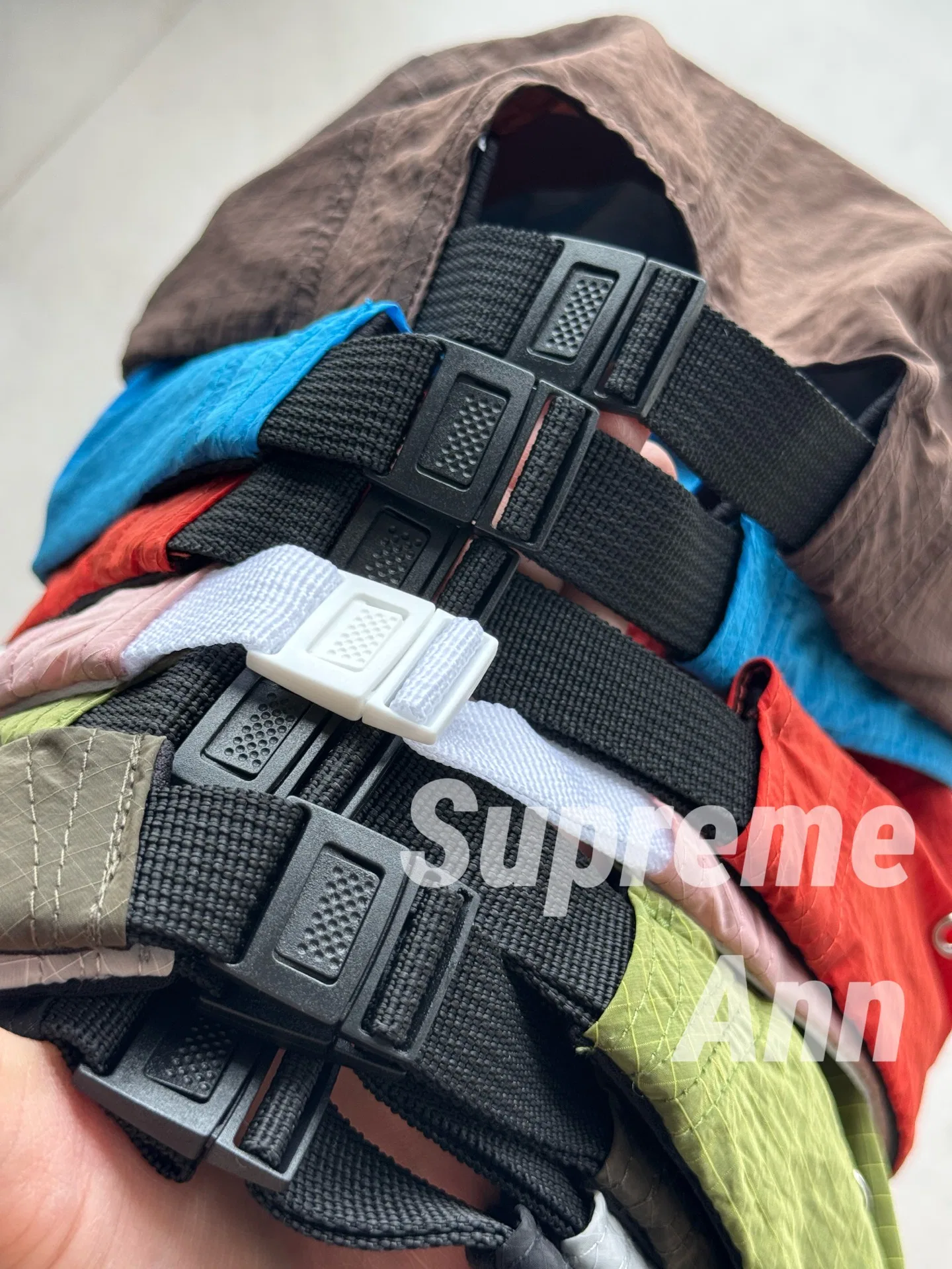 SUPRE 27FW NYZEWSF 050 캠프캡 18
