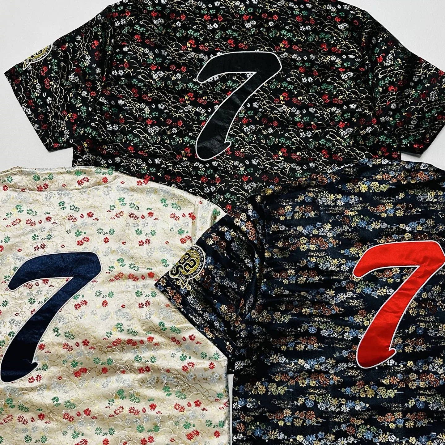 SUPRE 27FW WNUMCHF 009 반팔티셔츠 37
