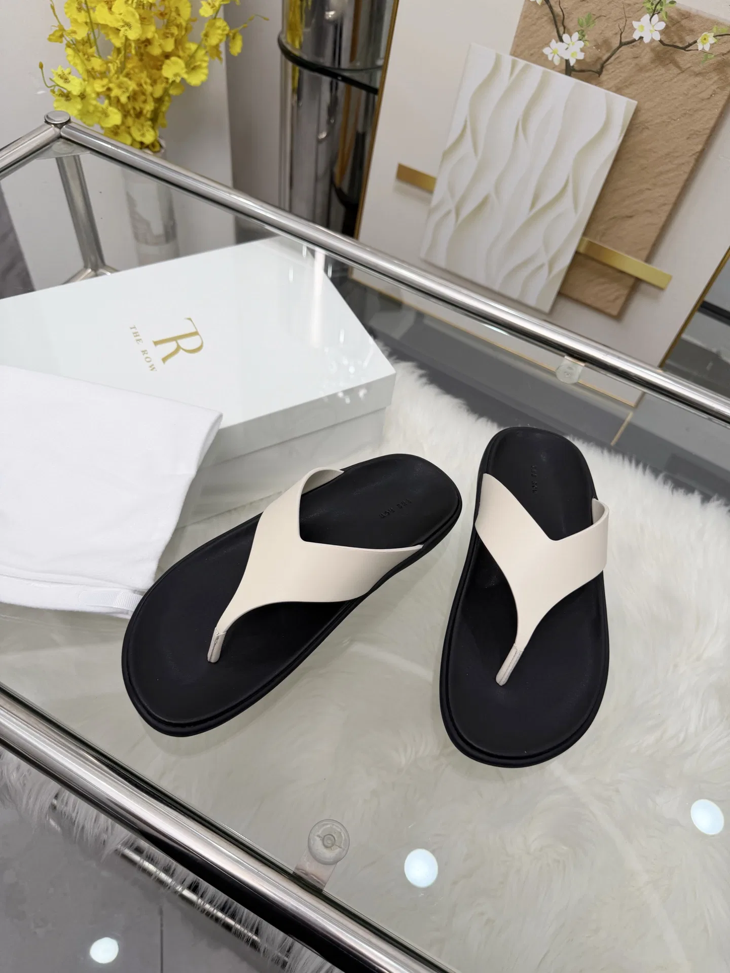 THEROW 27FW PNWXUCL 001 쪼리 11