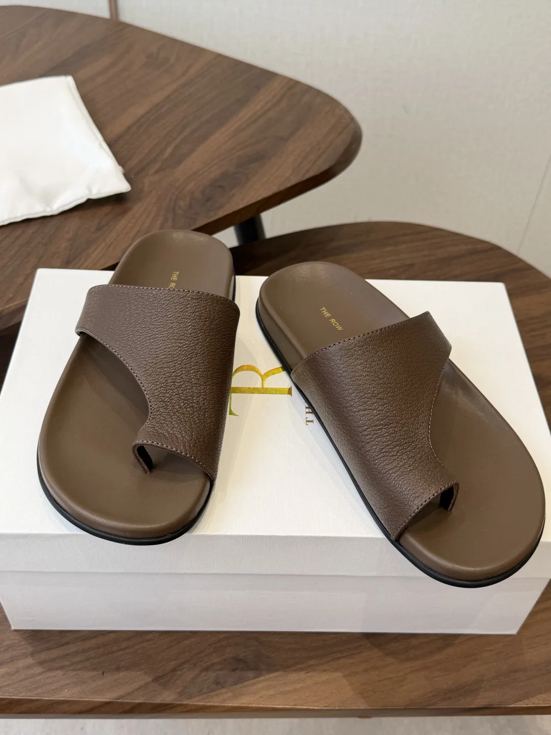 THEROW 27FW UEFHQNF 007 쪼리 12