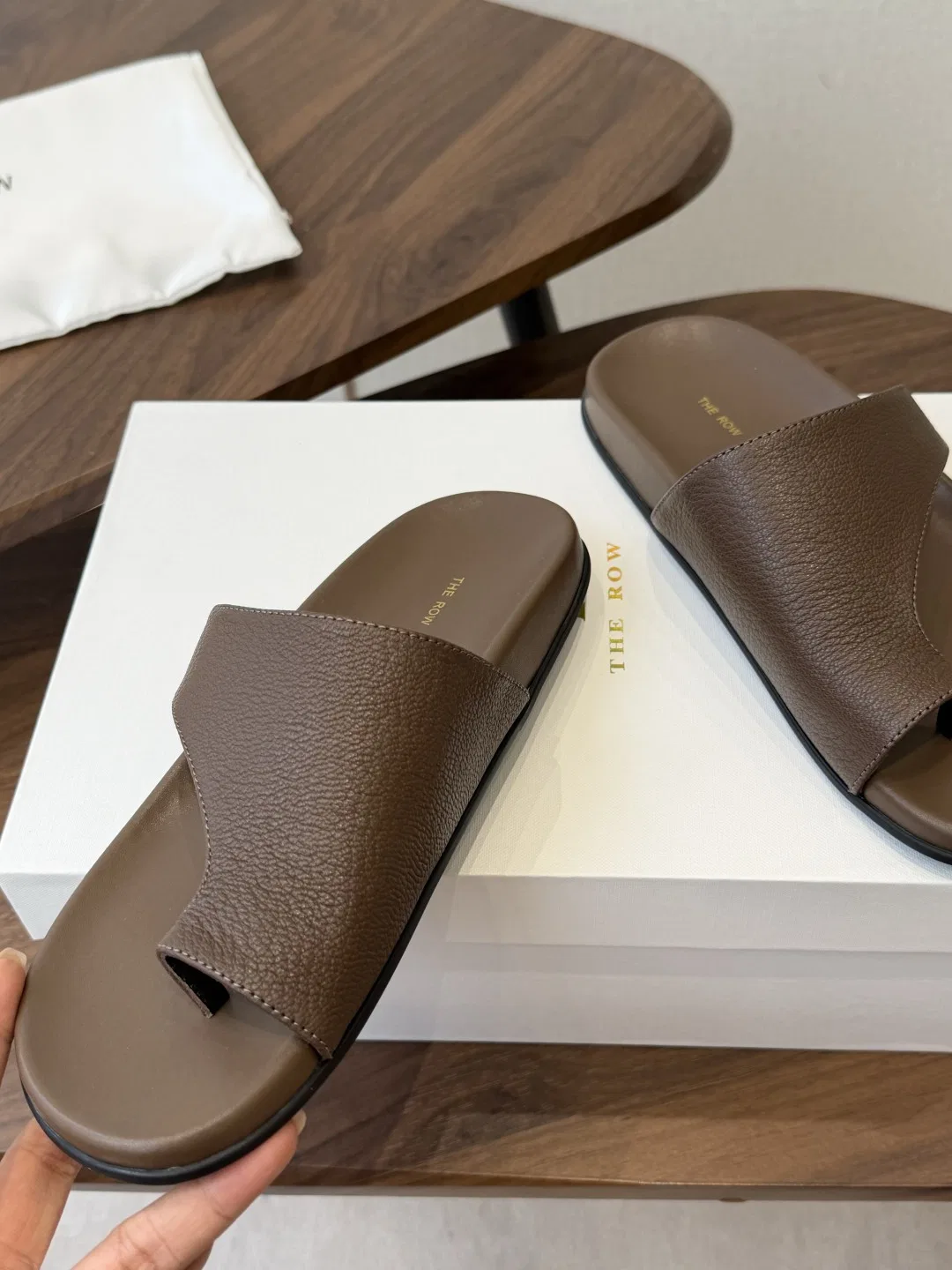 THEROW 27FW UEFHQNF 007 쪼리 15