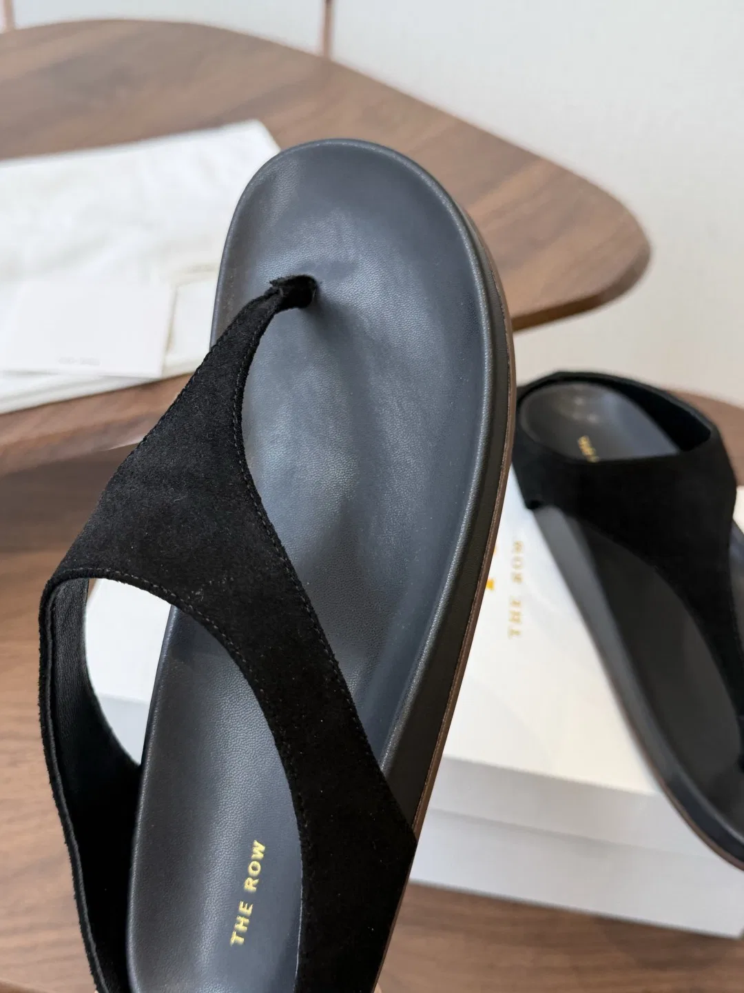 THEROW 27FW UEFHQNF 008 쪼리 7