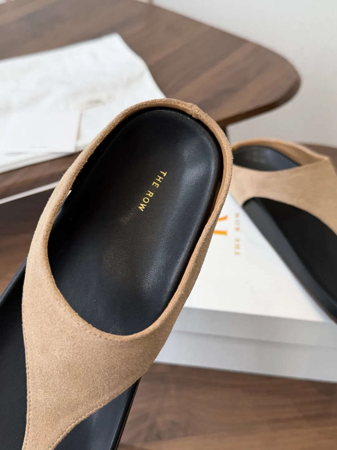 THEROW 27FW UEFHQNF 008 쪼리 17