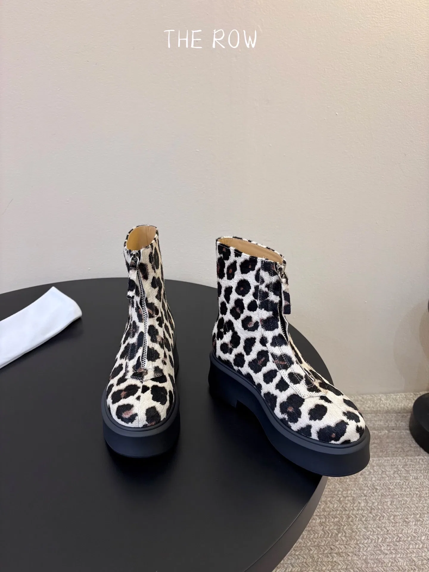 THEROW 27FW UEFHQNF 011 부츠 24