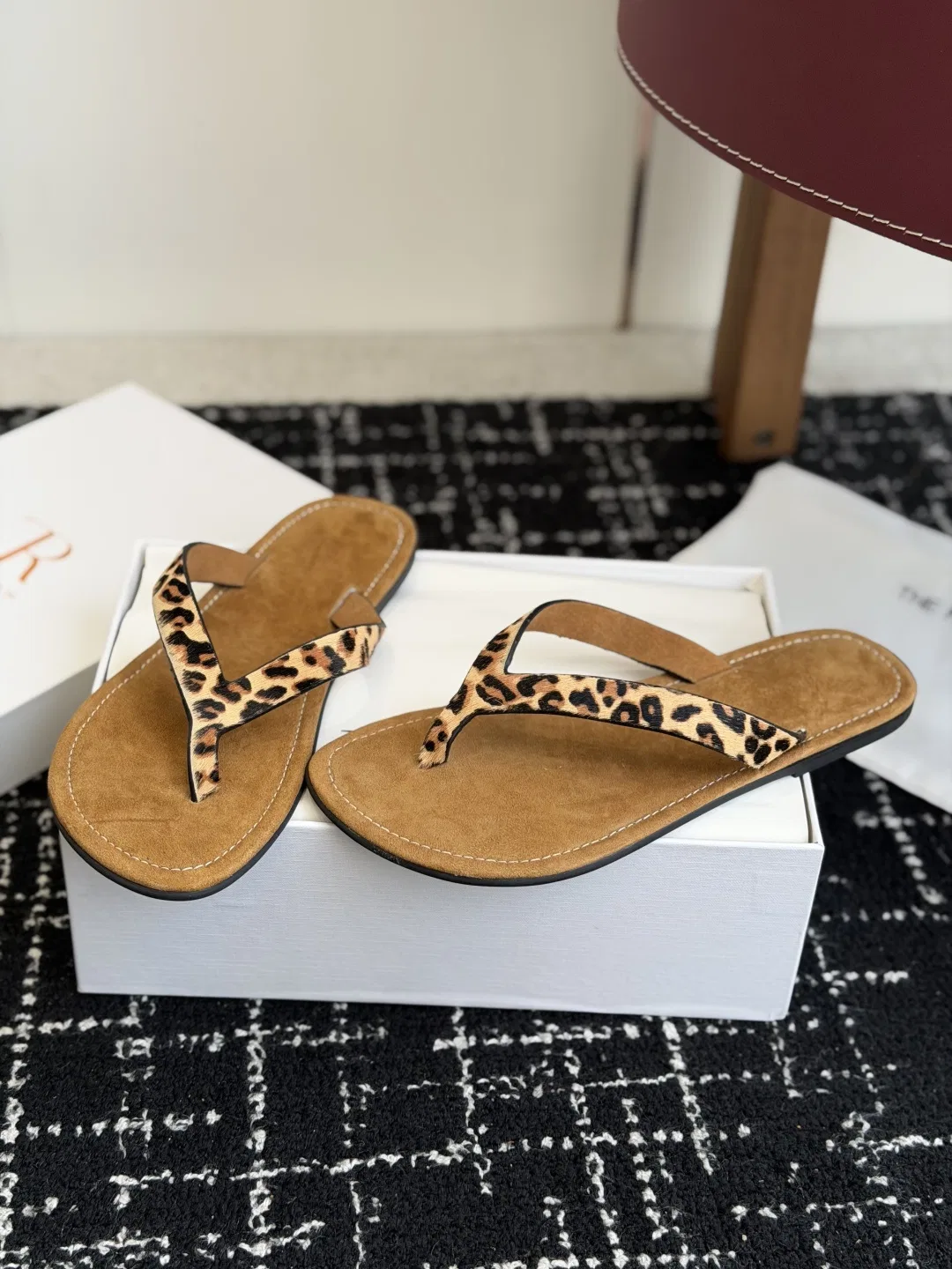 THEROW 27FW ZJUQOUM 001 쪼리 22