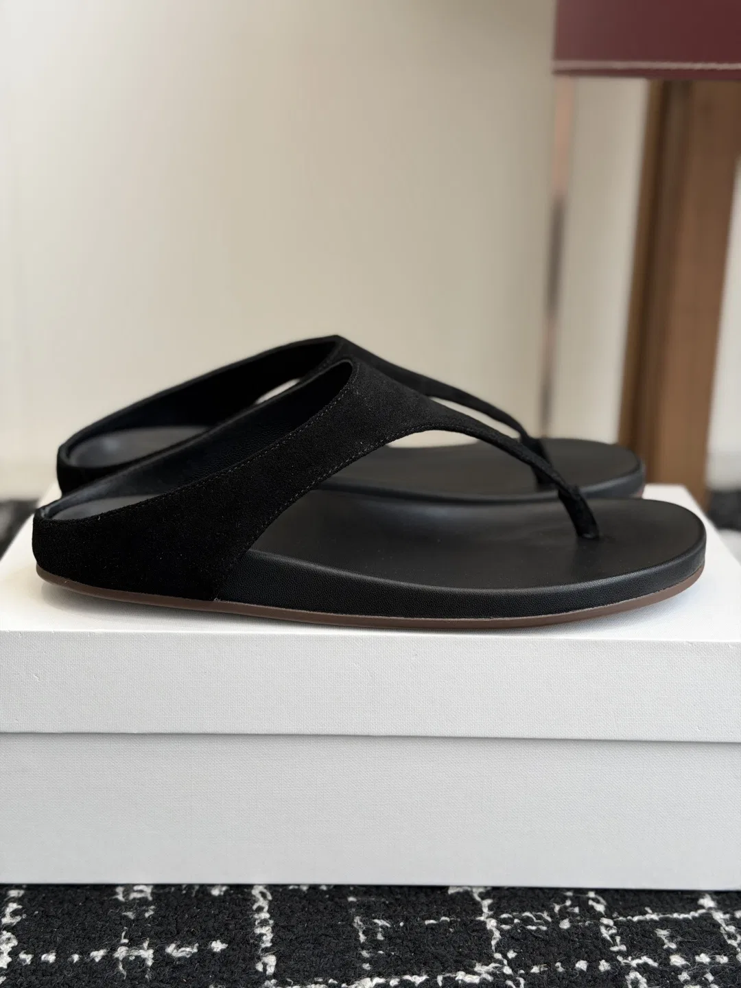 THEROW 27FW ZJUQOUM 002 쪼리 11