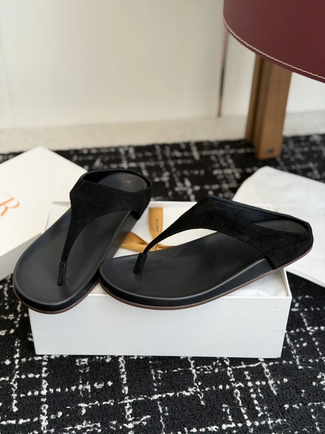 THEROW 27FW ZJUQOUM 002 쪼리 13