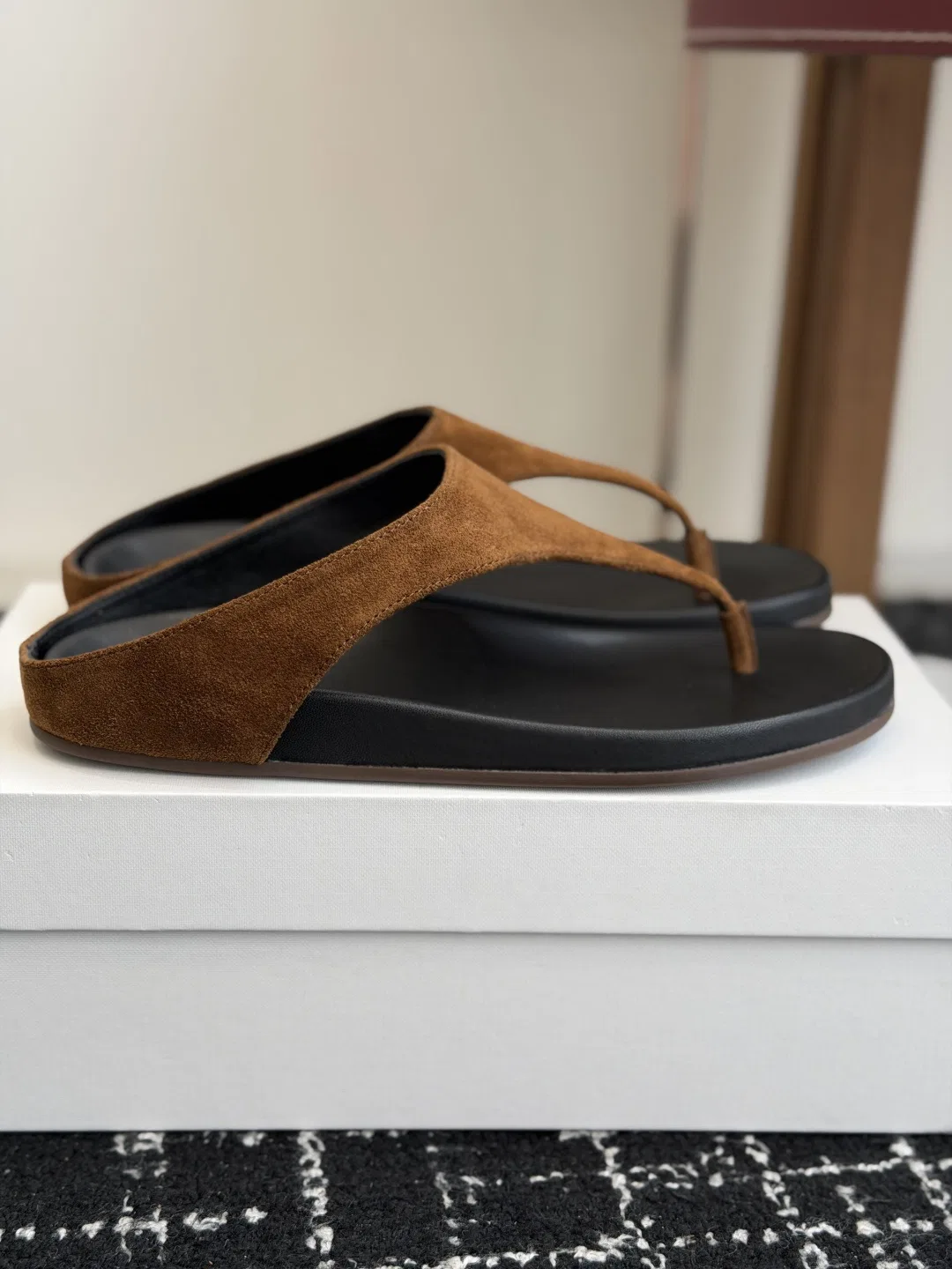 THEROW 27FW ZJUQOUM 002 쪼리 20