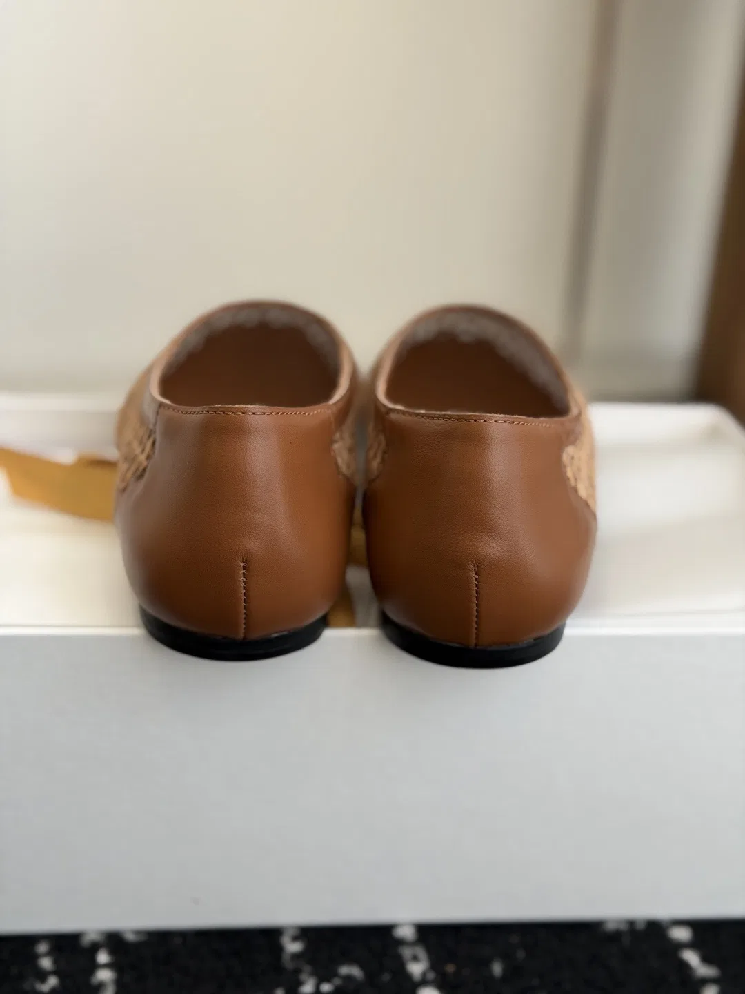 THEROW 27FW ZJUQOUM 005 플랫슈즈 8