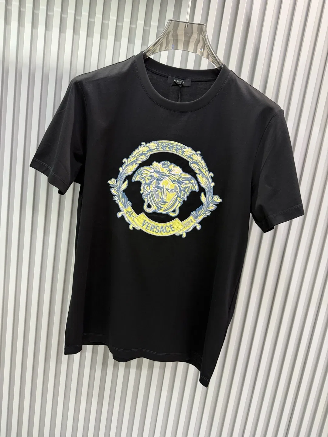 VER 27FW IUHISYQ 001 반팔티셔츠 8