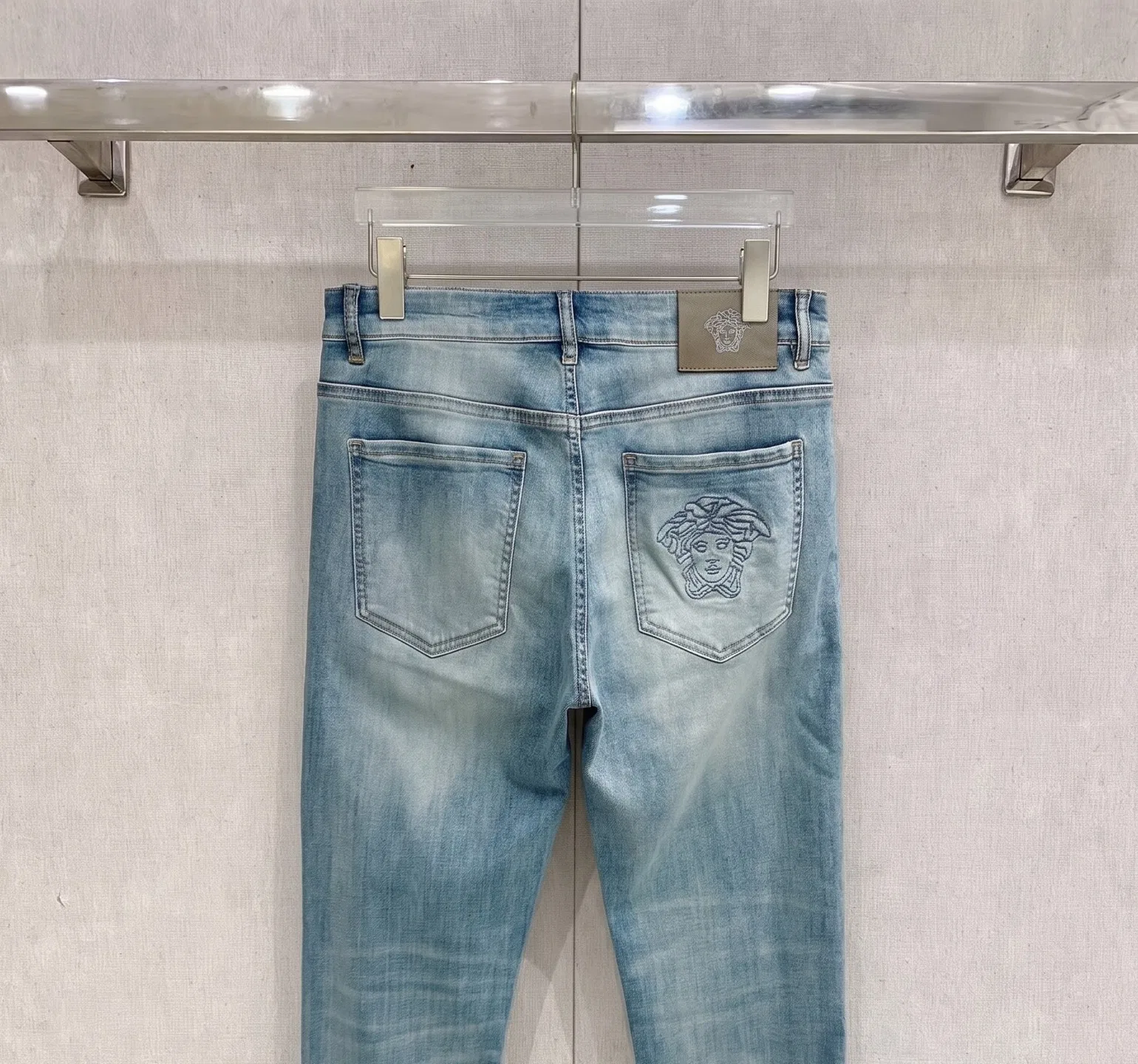 VER 27FW QVMOVCT 011 데님팬츠 7