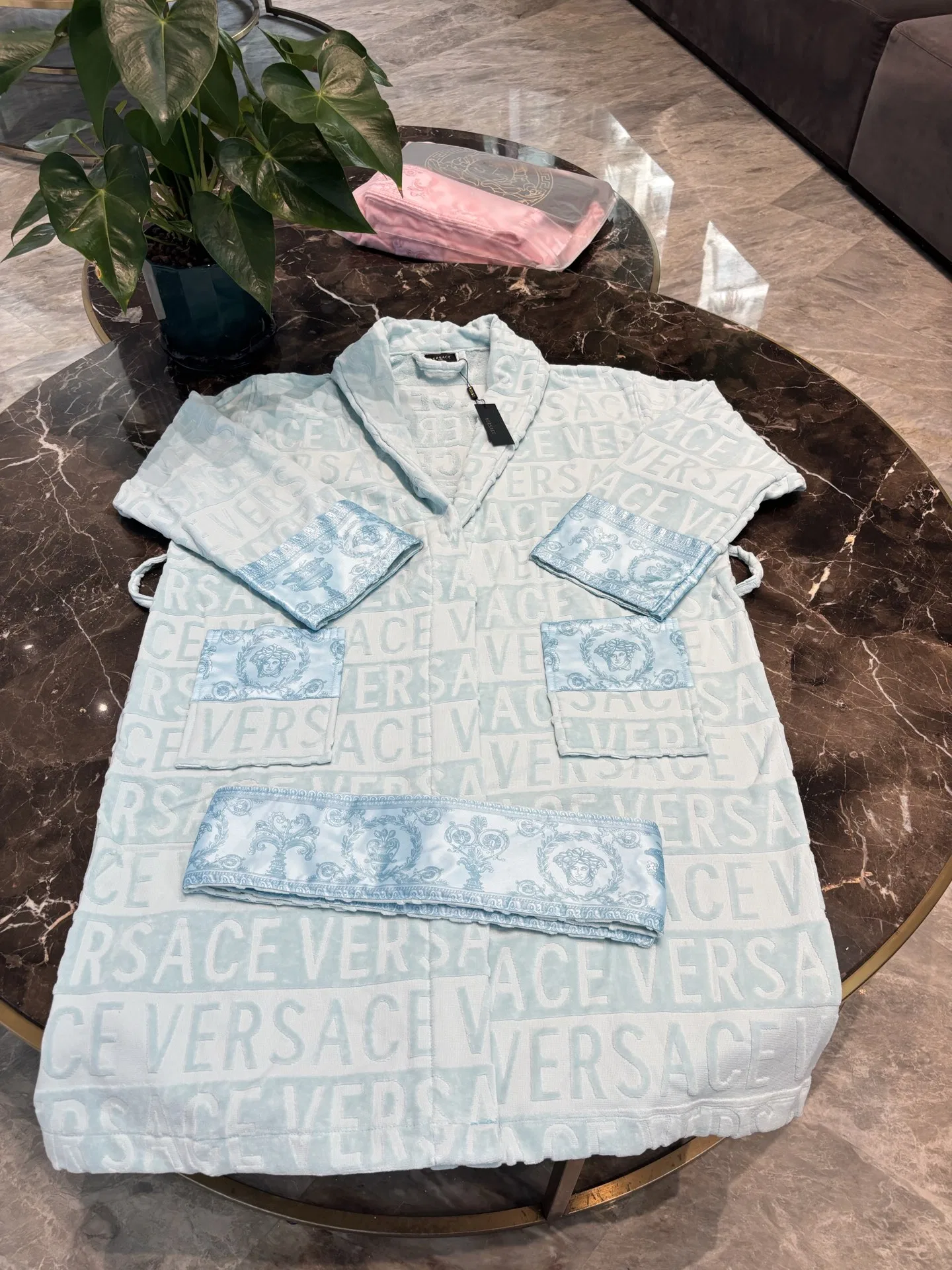 VER 27FW VPRFPGY 001 가운 26
