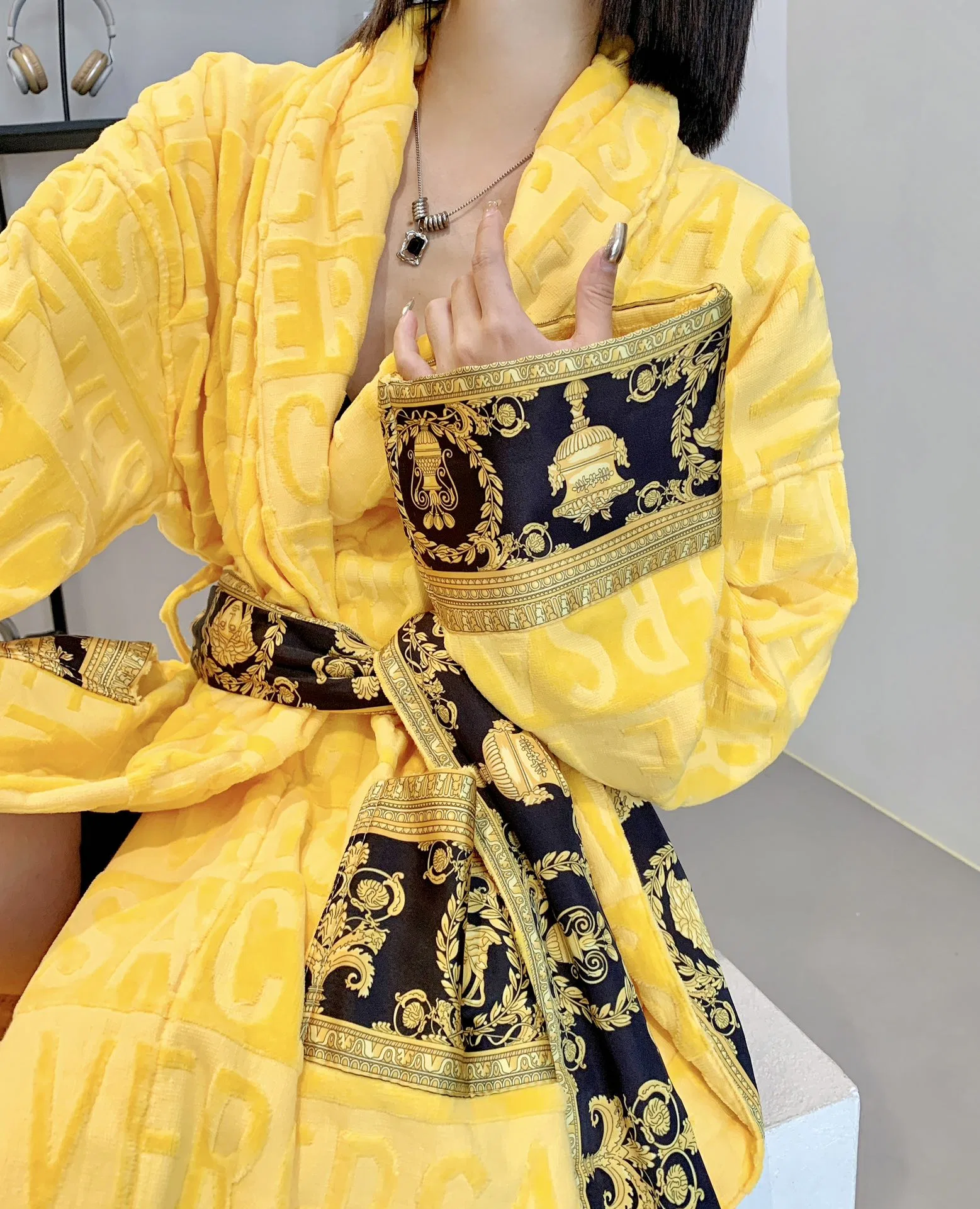 VER 27FW VPRFPGY 009 가운 18
