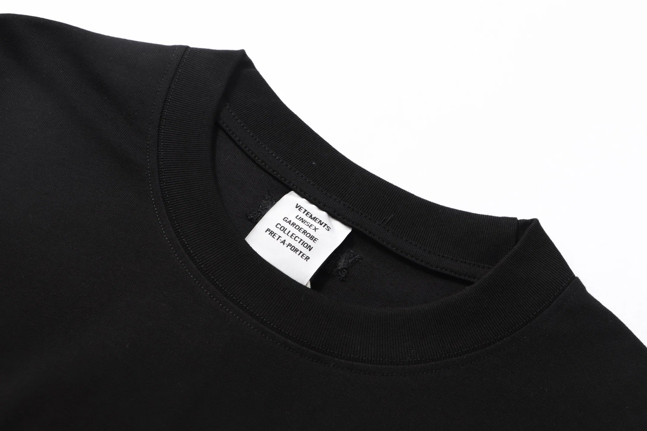 VETEMENTS 27FW GYYOCNS 002 반팔티셔츠 10