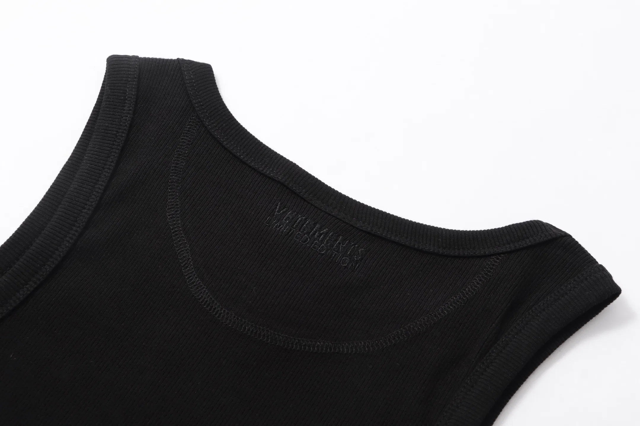 VETEMENTS 27FW GYYOCNS 006 나시 7