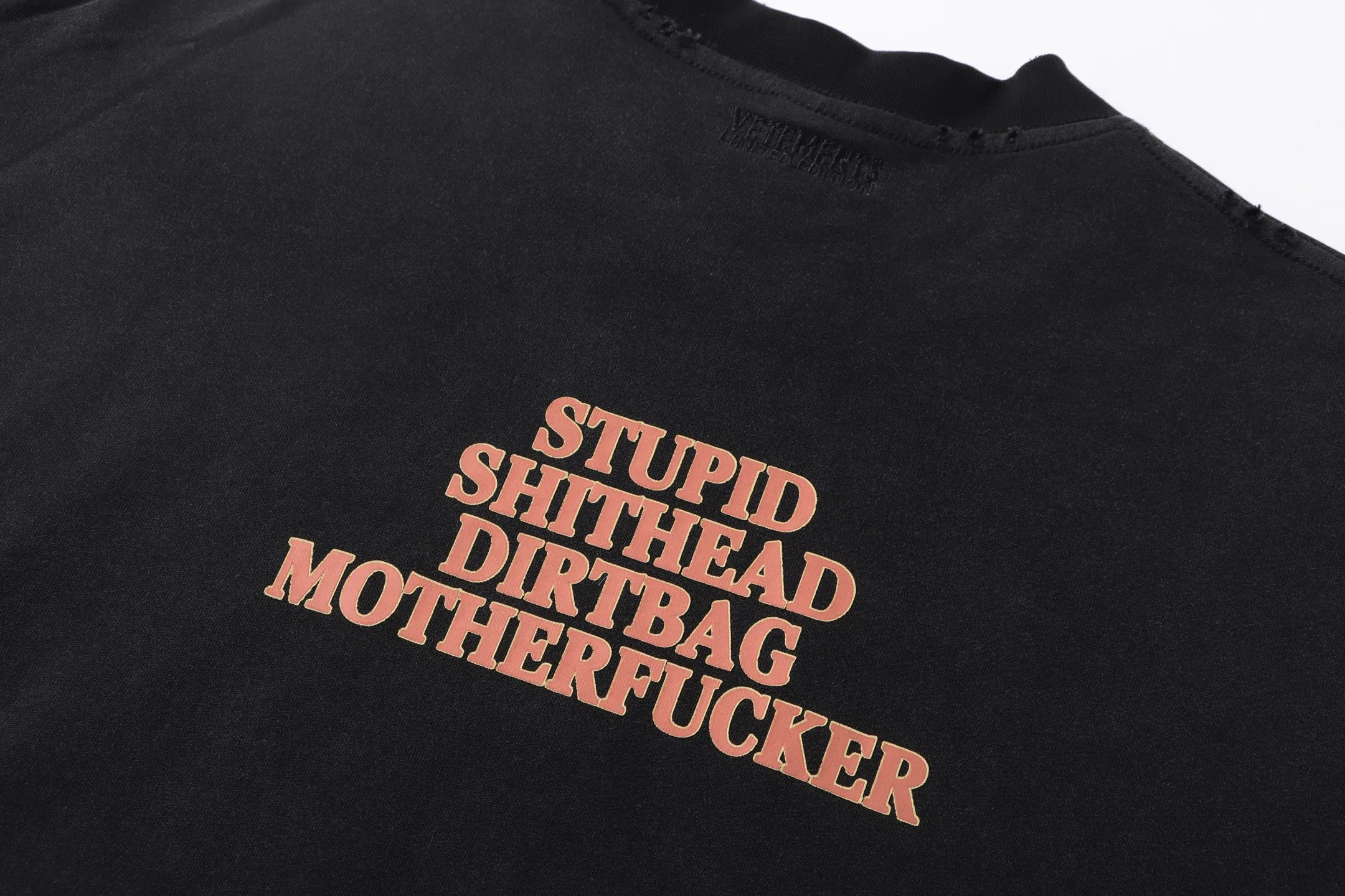 VETEMENTS 27FW GYYOCNS 008 반팔티셔츠 14