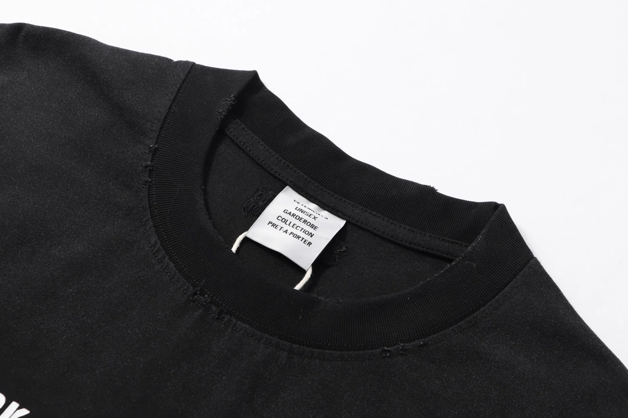 VETEMENTS 27FW GYYOCNS 010 반팔티셔츠 10
