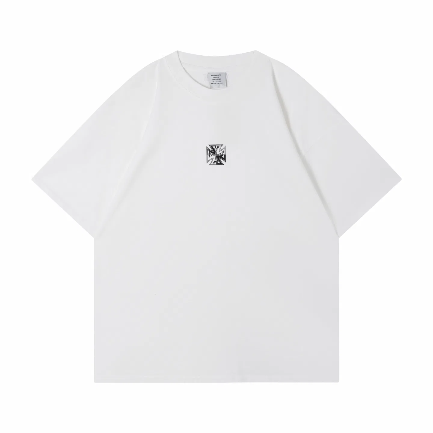 VETEMENTS 27FW GYYOCNS 018 반팔티셔츠 15