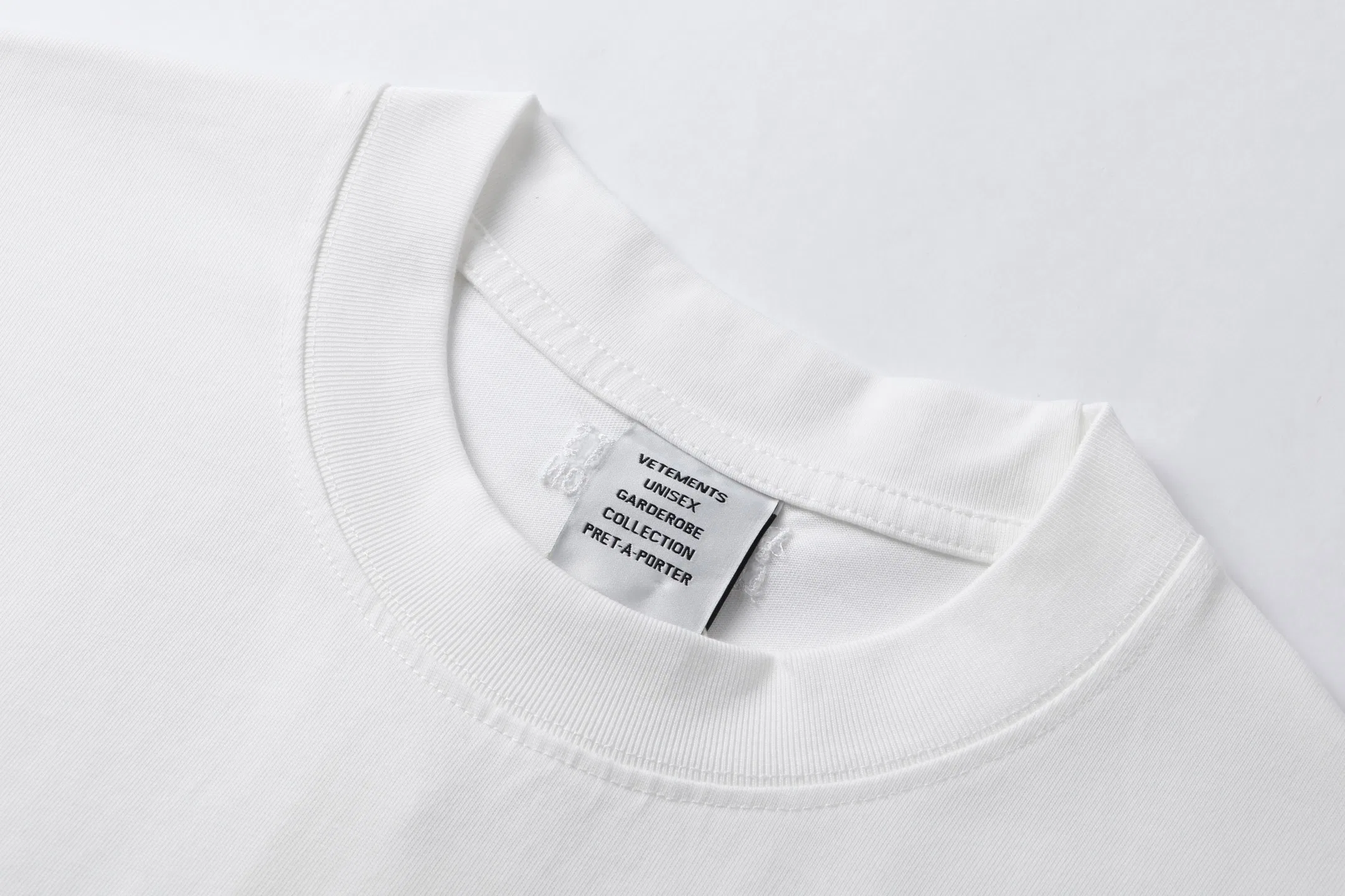 VETEMENTS 27FW GYYOCNS 018 반팔티셔츠 17