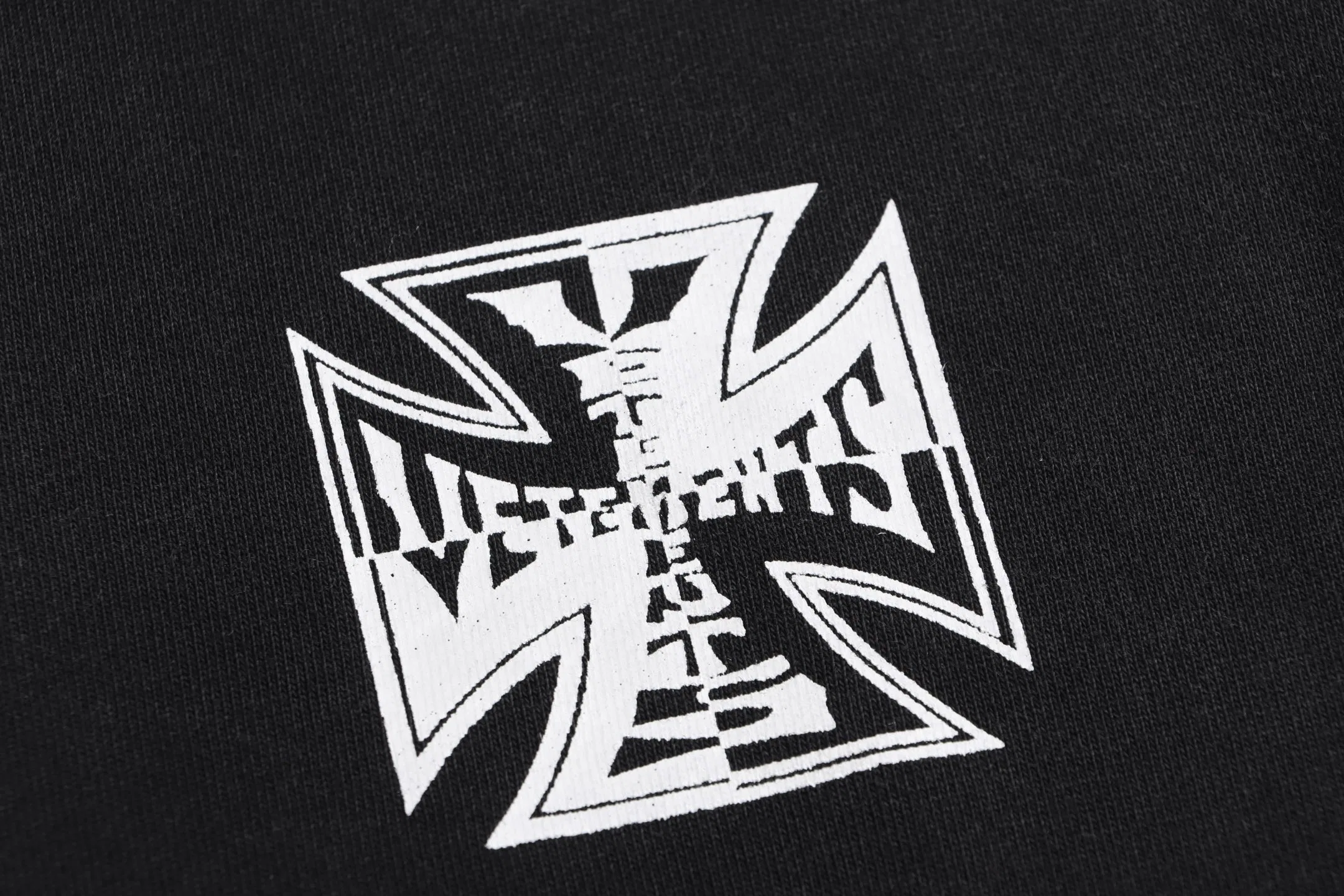 VETEMENTS 27FW GYYOCNS 021 후드 10
