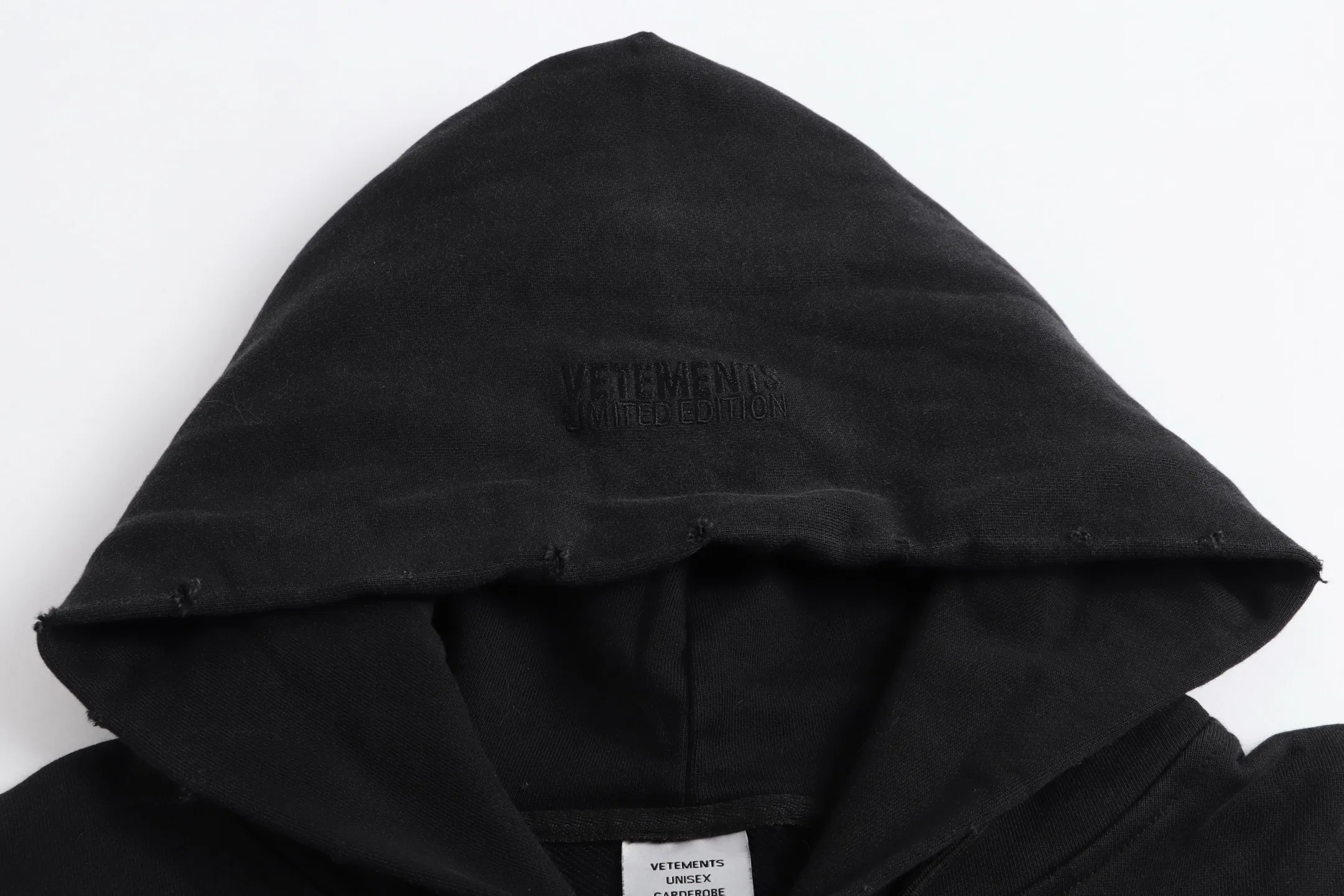 VETEMENTS 27FW GYYOCNS 023 집업후드 10