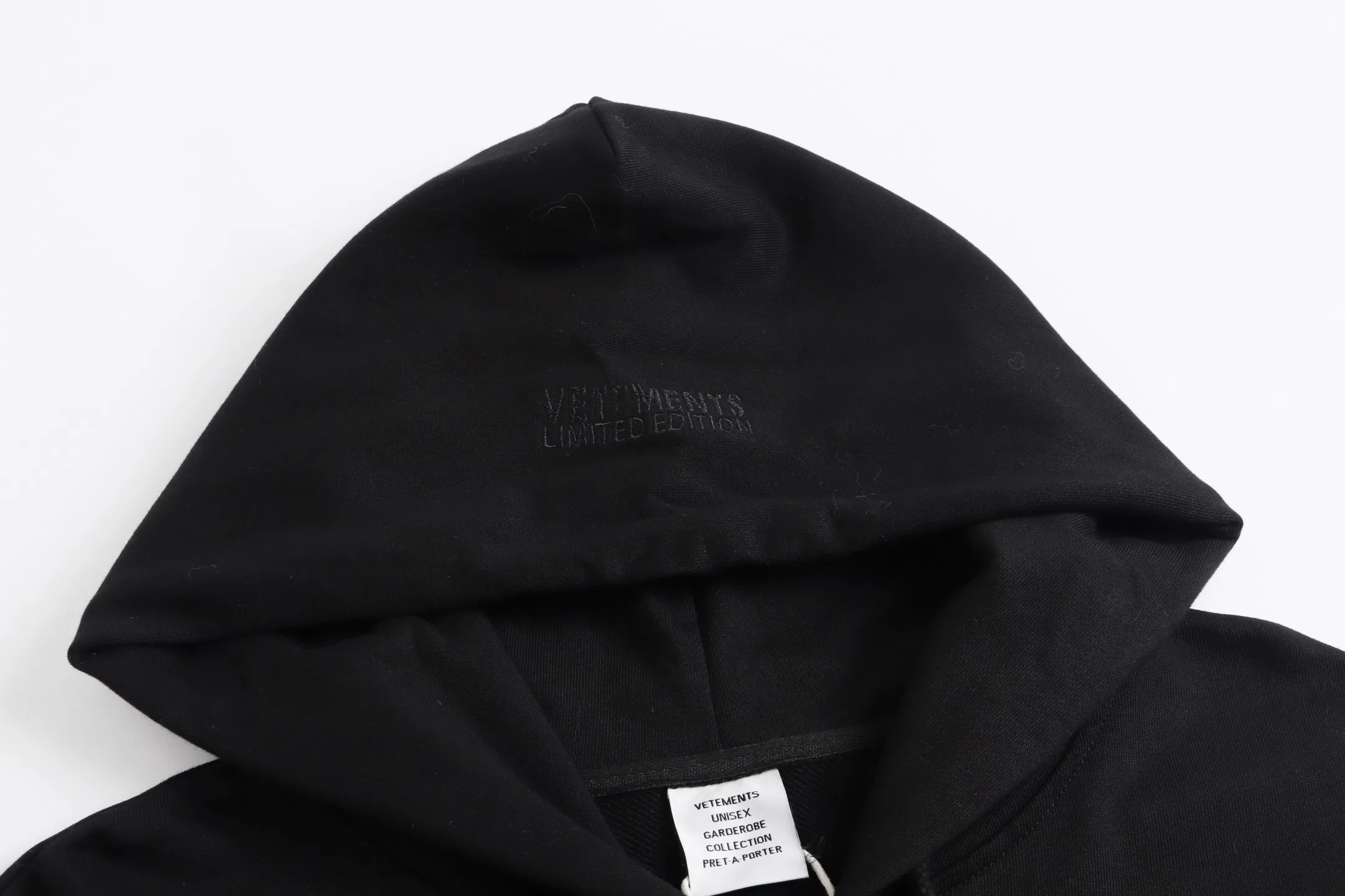 VETEMENTS 27FW GYYOCNS 025 집업후드 10