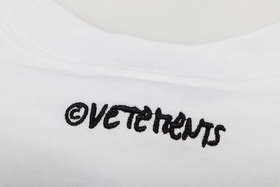 VETEMENTS 27FW GYYOCNS 031 반팔티셔츠 7