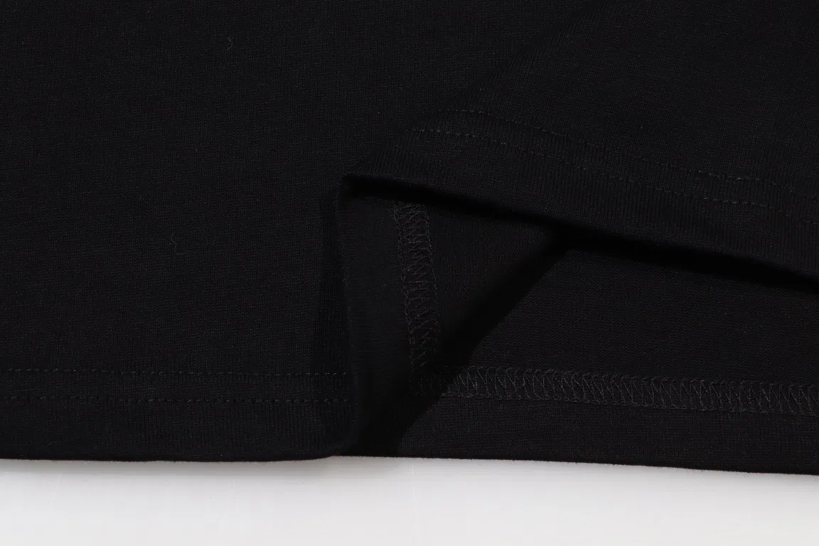 VETEMENTS 27FW GYYOCNS 033 반팔티셔츠 14